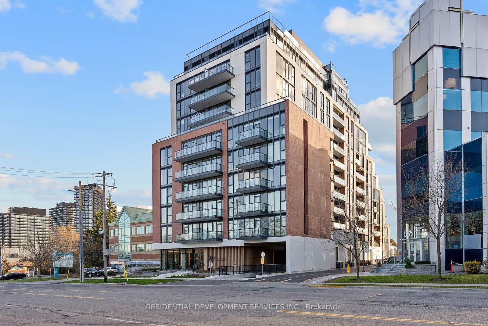 #1206 - 699 Sheppard Avenue E