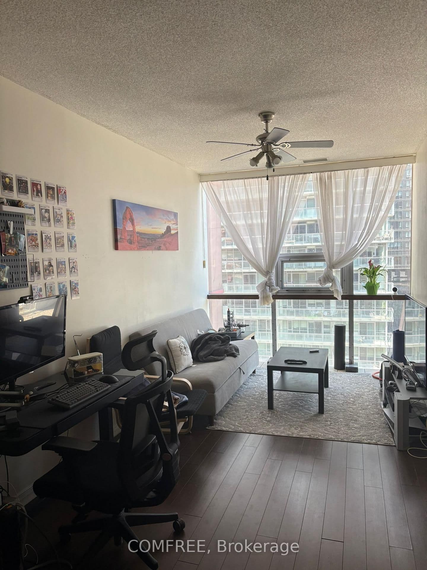 393 King Street W, Unit 807 thumbnail 19