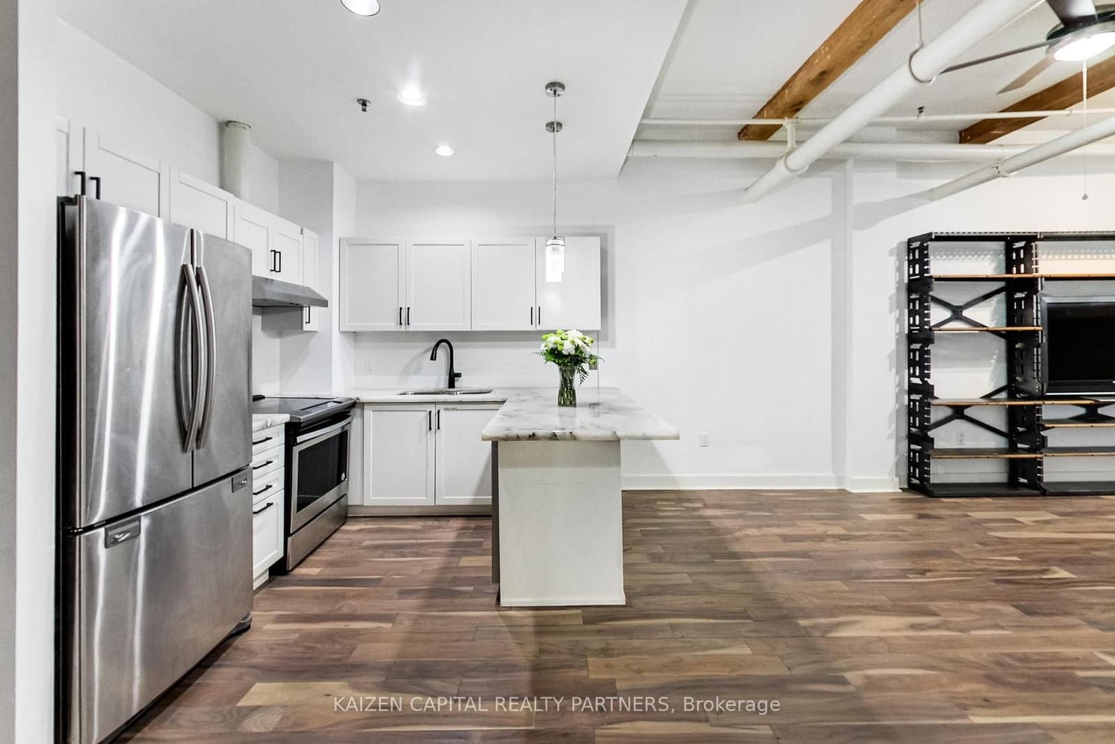 90 Sherbourne Street, Unit 103 thumbnail 3