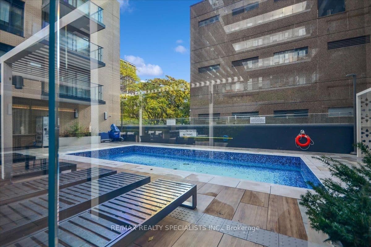 543 Richmond Street W, Unit 502 thumbnail 16