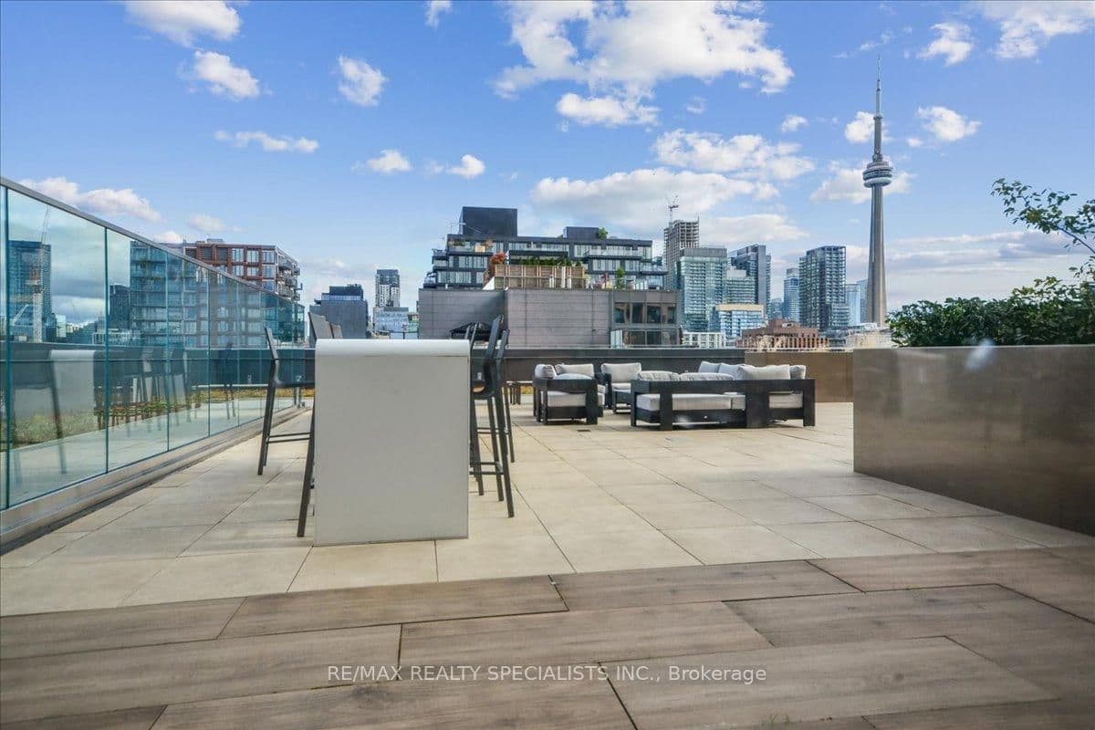 543 Richmond Street W, Unit 502 thumbnail 17