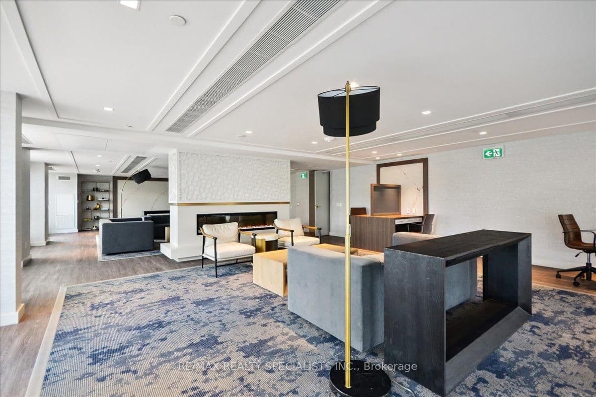 543 Richmond Street W, Unit 502 thumbnail 23