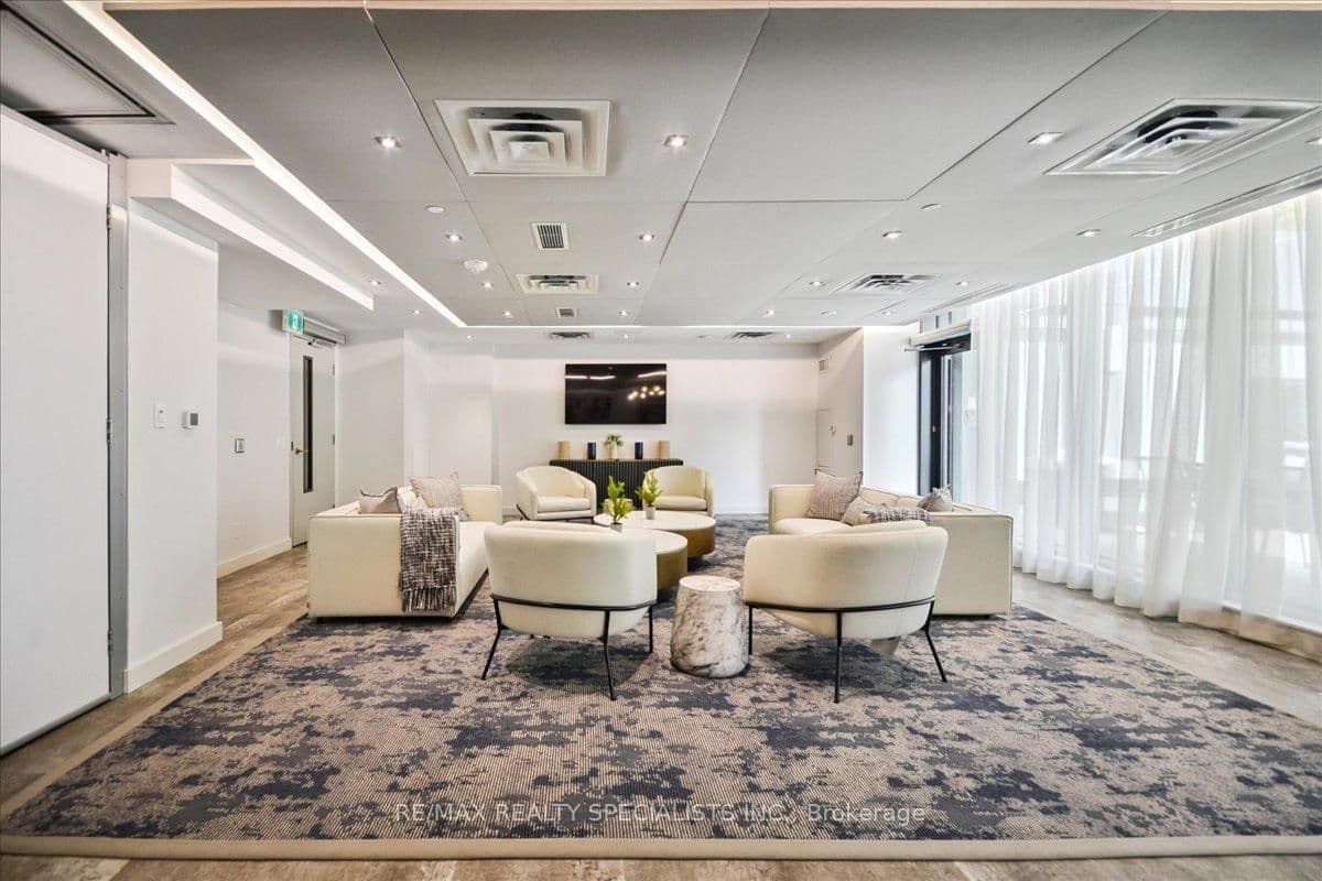 543 Richmond Street W, Unit 502 thumbnail 26