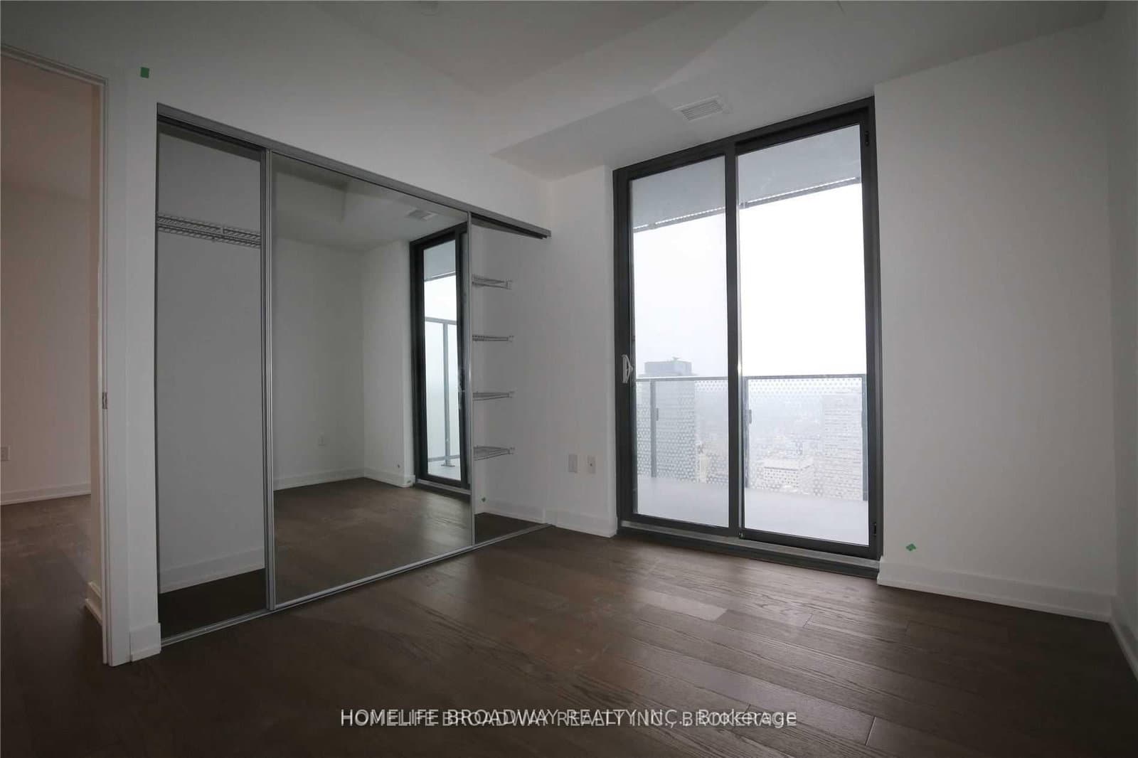 11 Wellesley Street W, Unit 5708 thumbnail 6