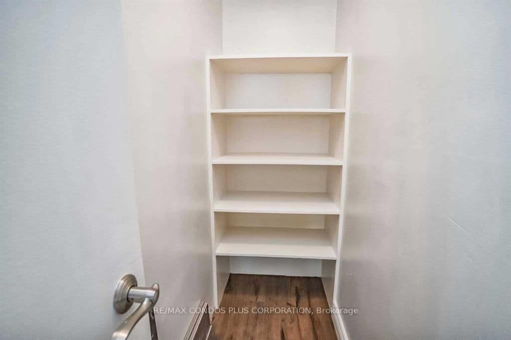 720 Spadina Avenue, Unit 1011 thumbnail 14