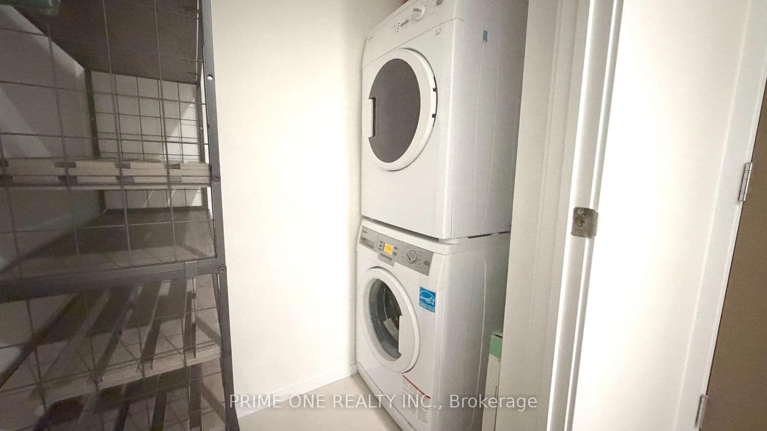 1 Bloor Street E, Unit 1704 thumbnail 20