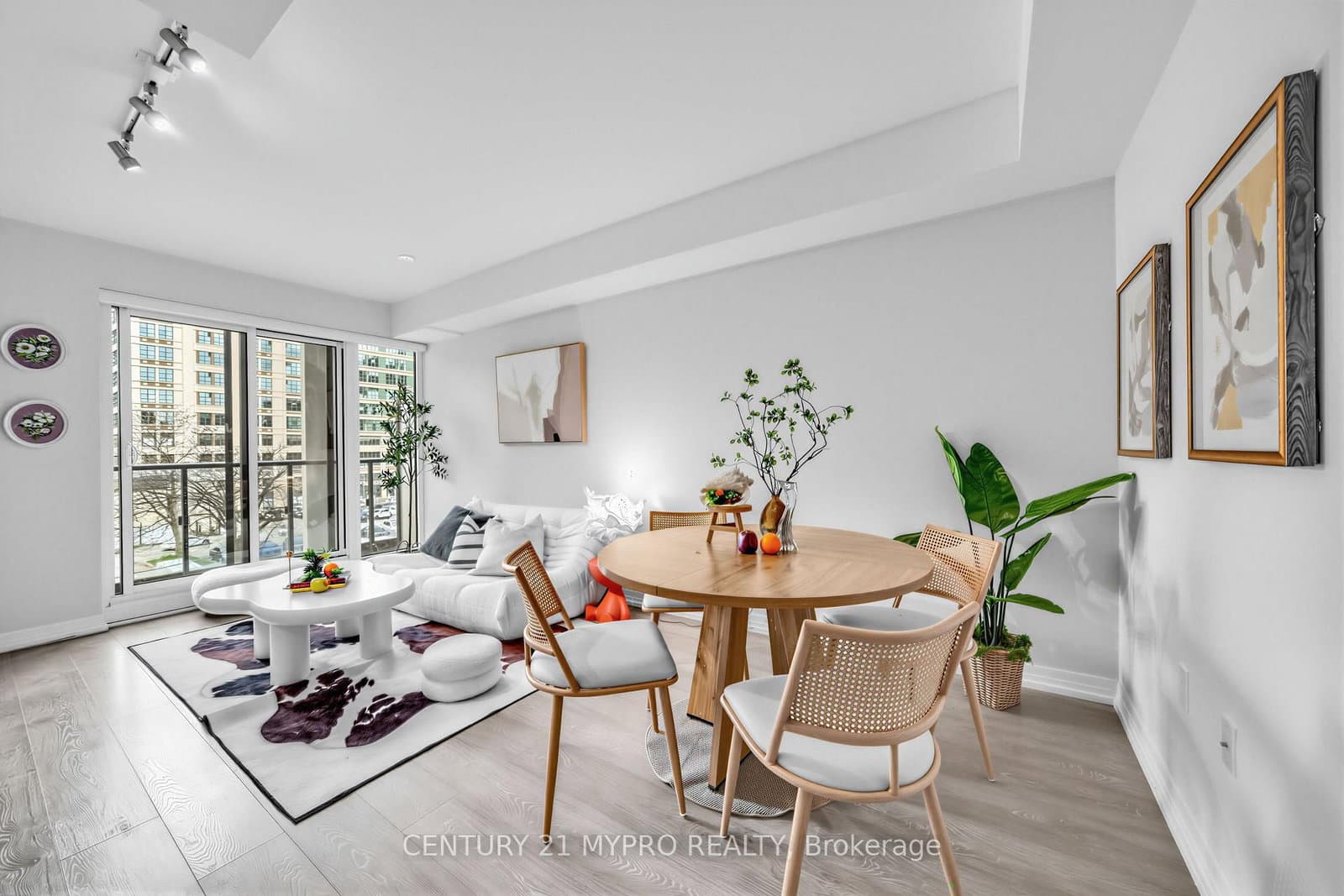 251 Jarvis Street, Unit 315 thumbnail 13