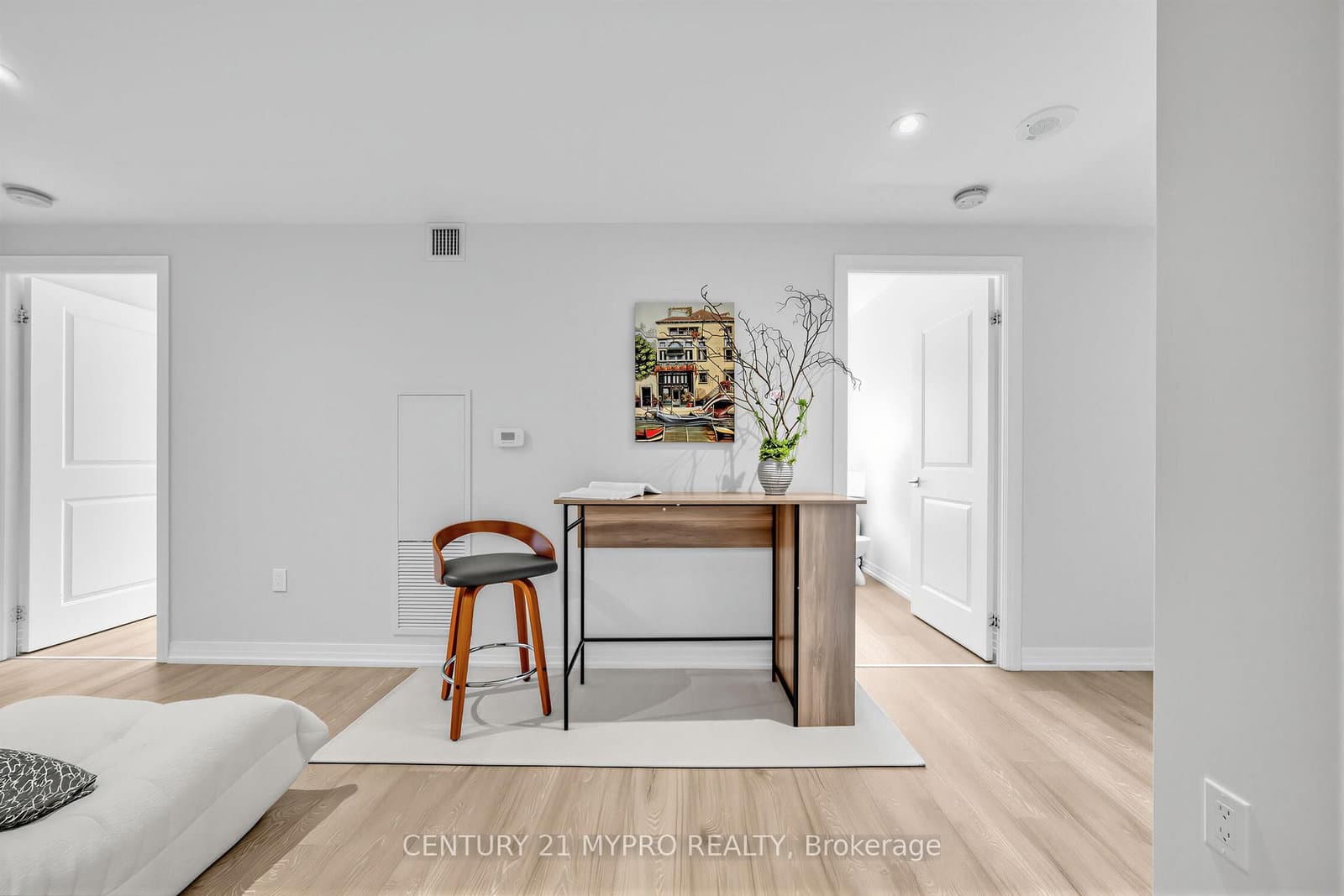 251 Jarvis Street, Unit 315 thumbnail 22