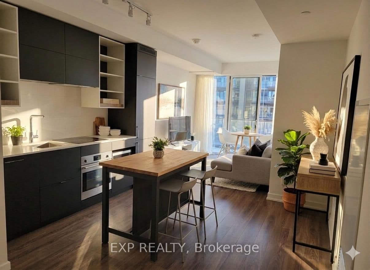 20 Edward Street, Unit 607 thumbnail 2