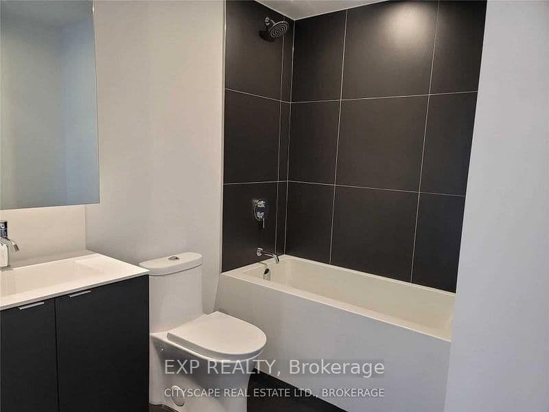 20 Edward Street, Unit 607 thumbnail 5