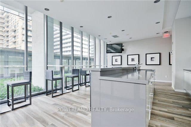 33 Charles Street E, Unit 2601 thumbnail 19
