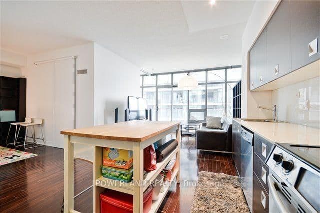 33 Charles Street E, Unit 2601 thumbnail 8