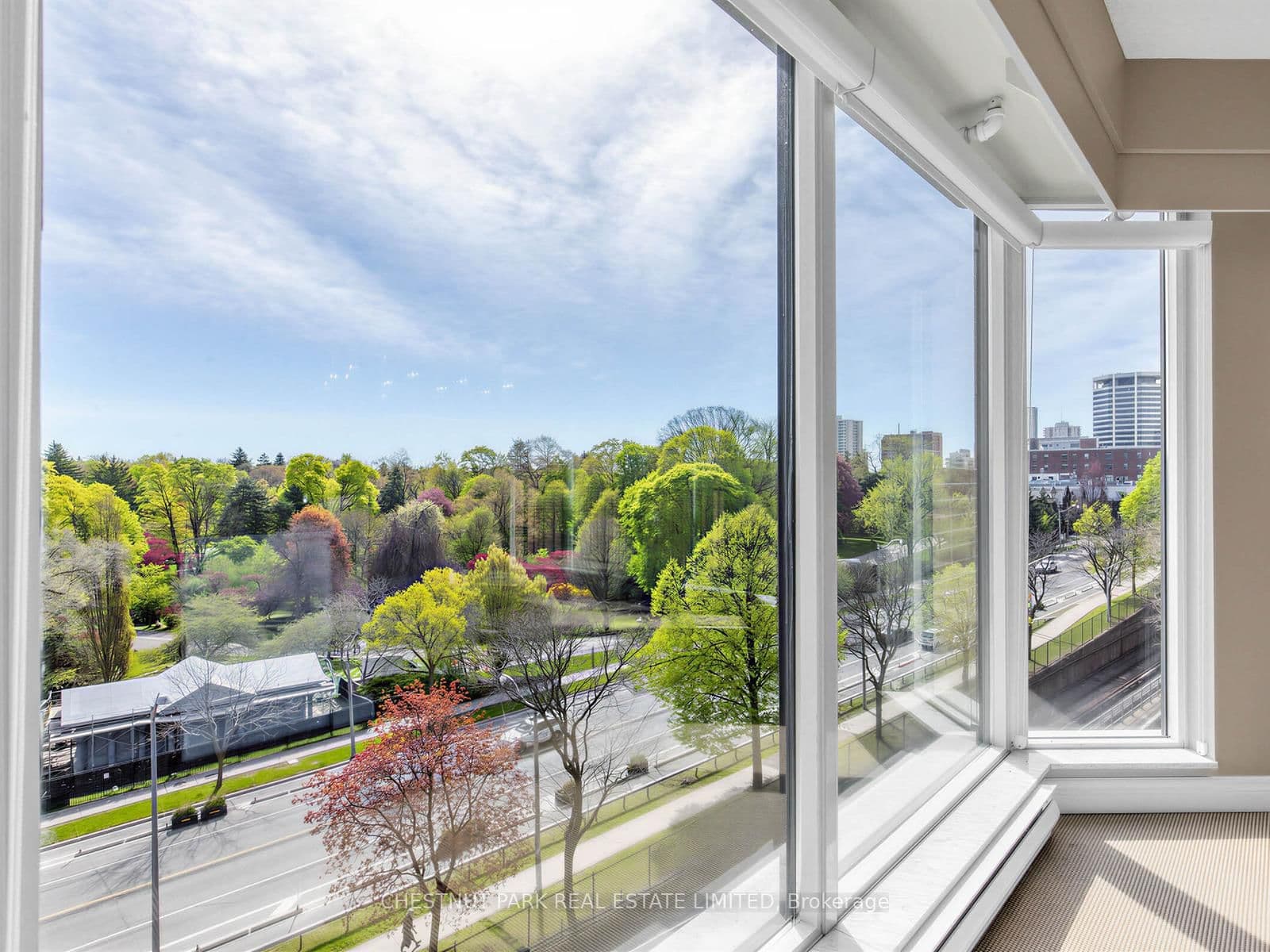 97 Lawton Boulevard, Unit 502 thumbnail 12