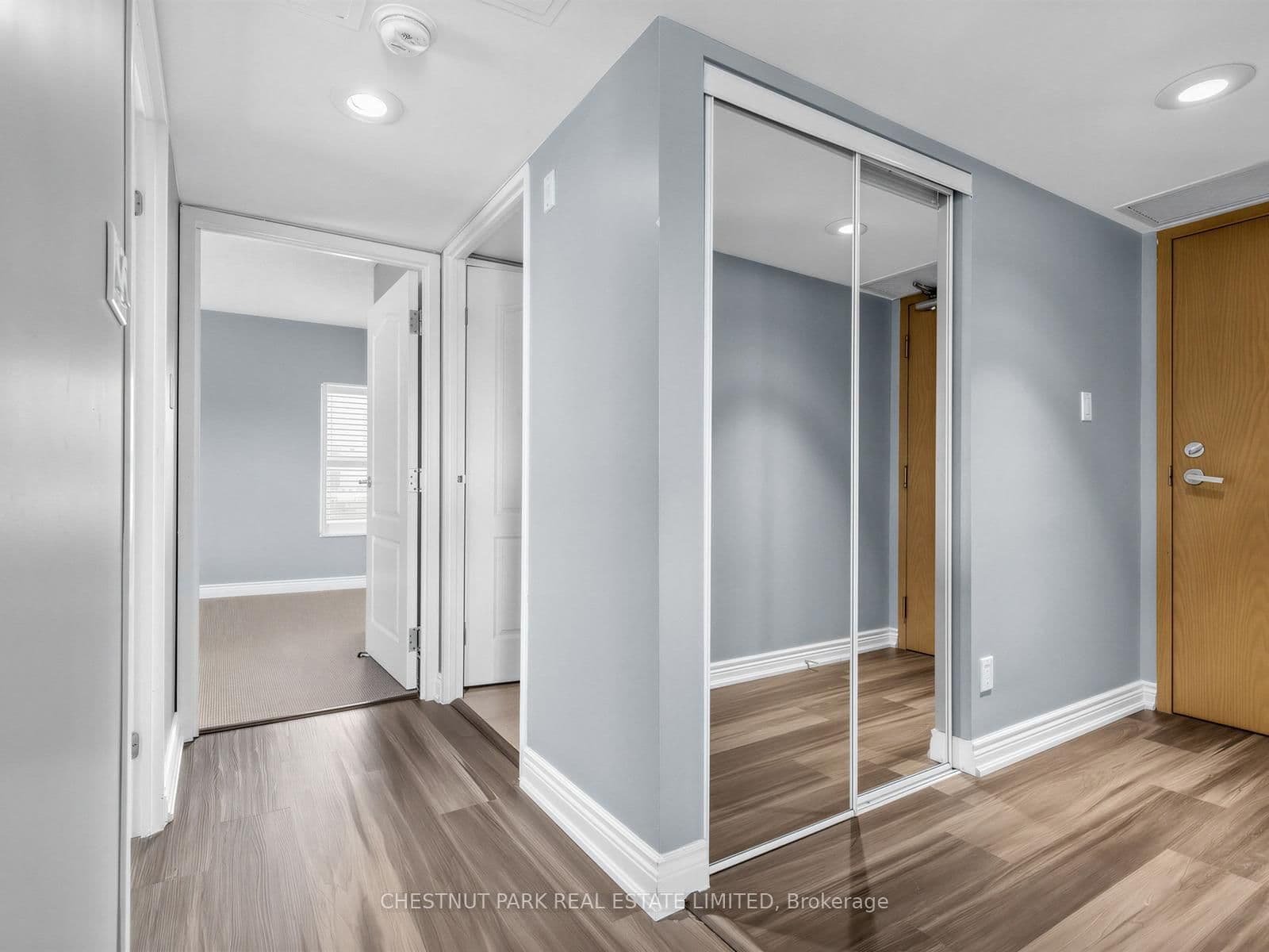 97 Lawton Boulevard, Unit 502 thumbnail 4