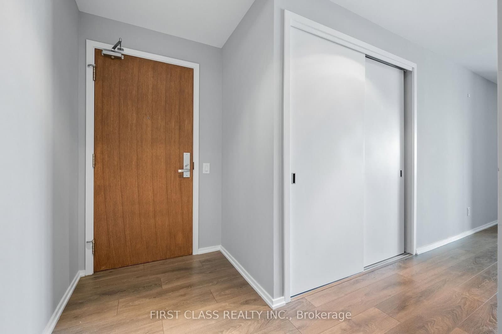 783 Bathurst Street, Unit 413 thumbnail 3