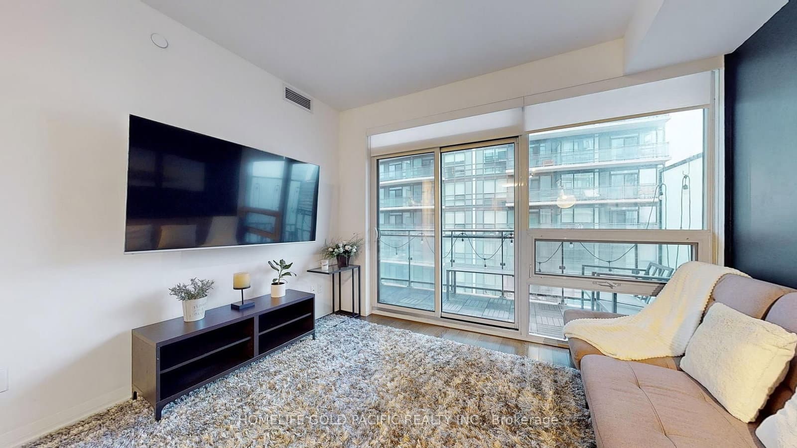 460 Adelaide Street E, Unit 1718 thumbnail 12