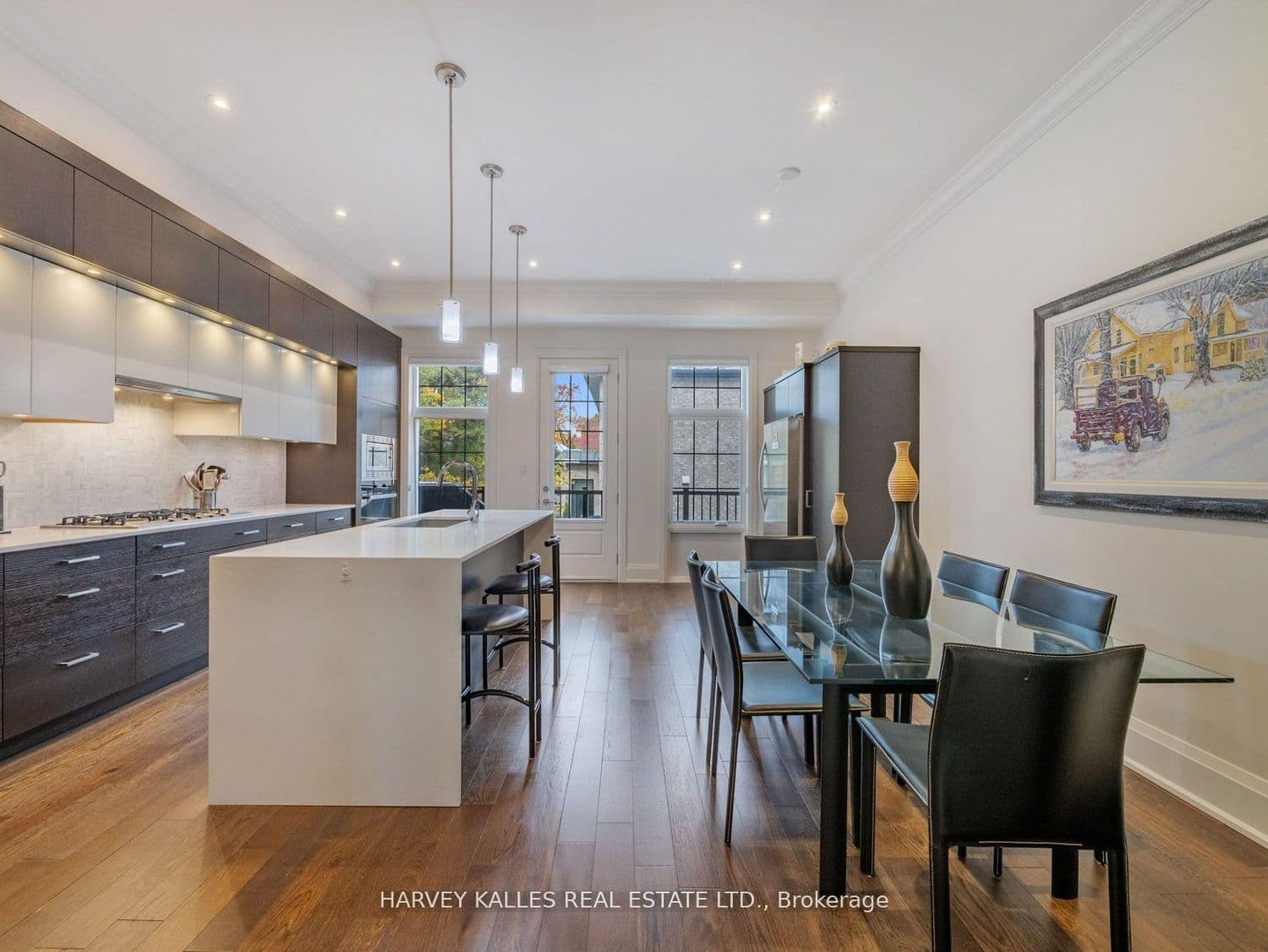 2460A Bayview Avenue thumbnail 16