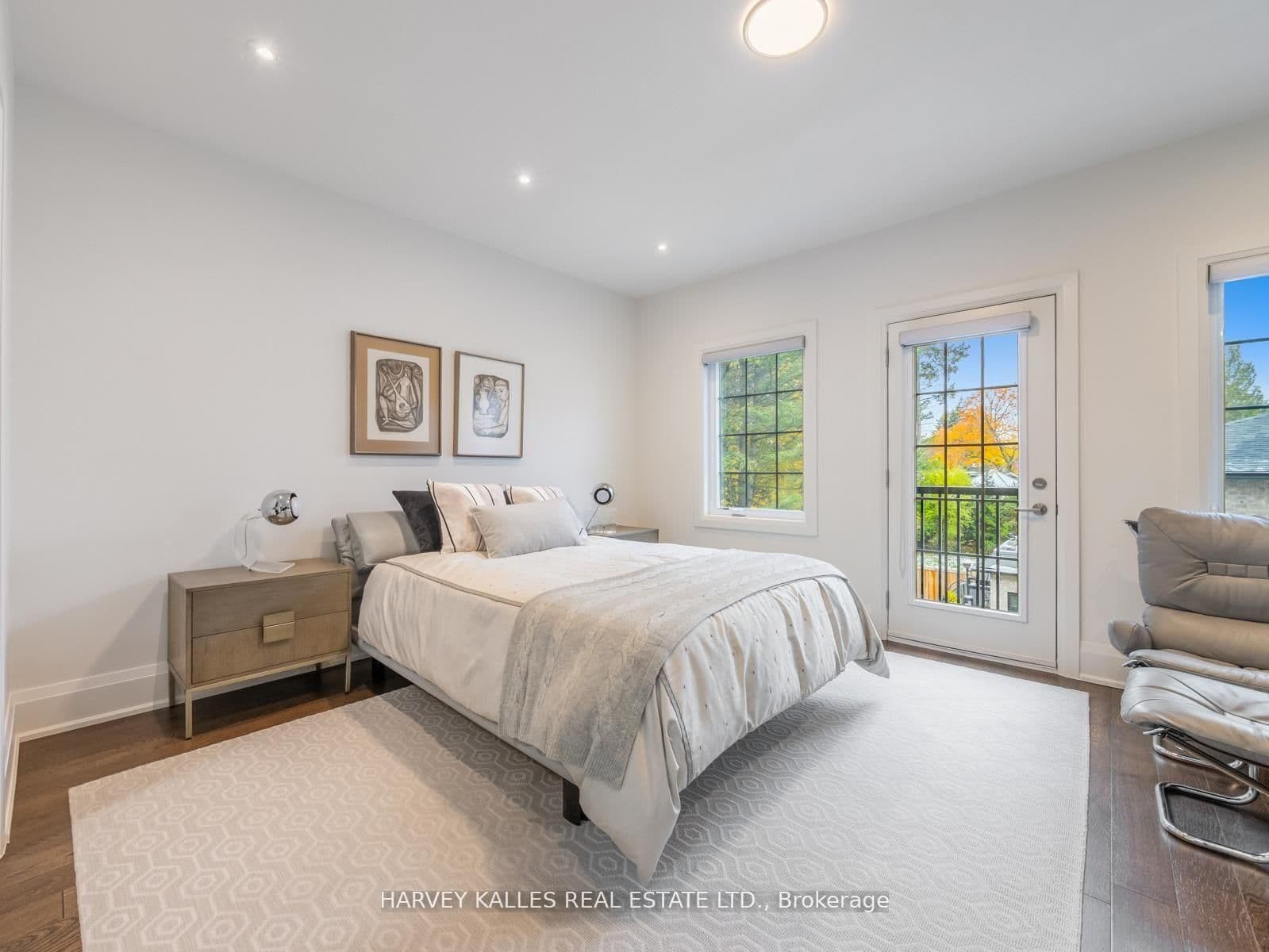 2460A Bayview Avenue thumbnail 27