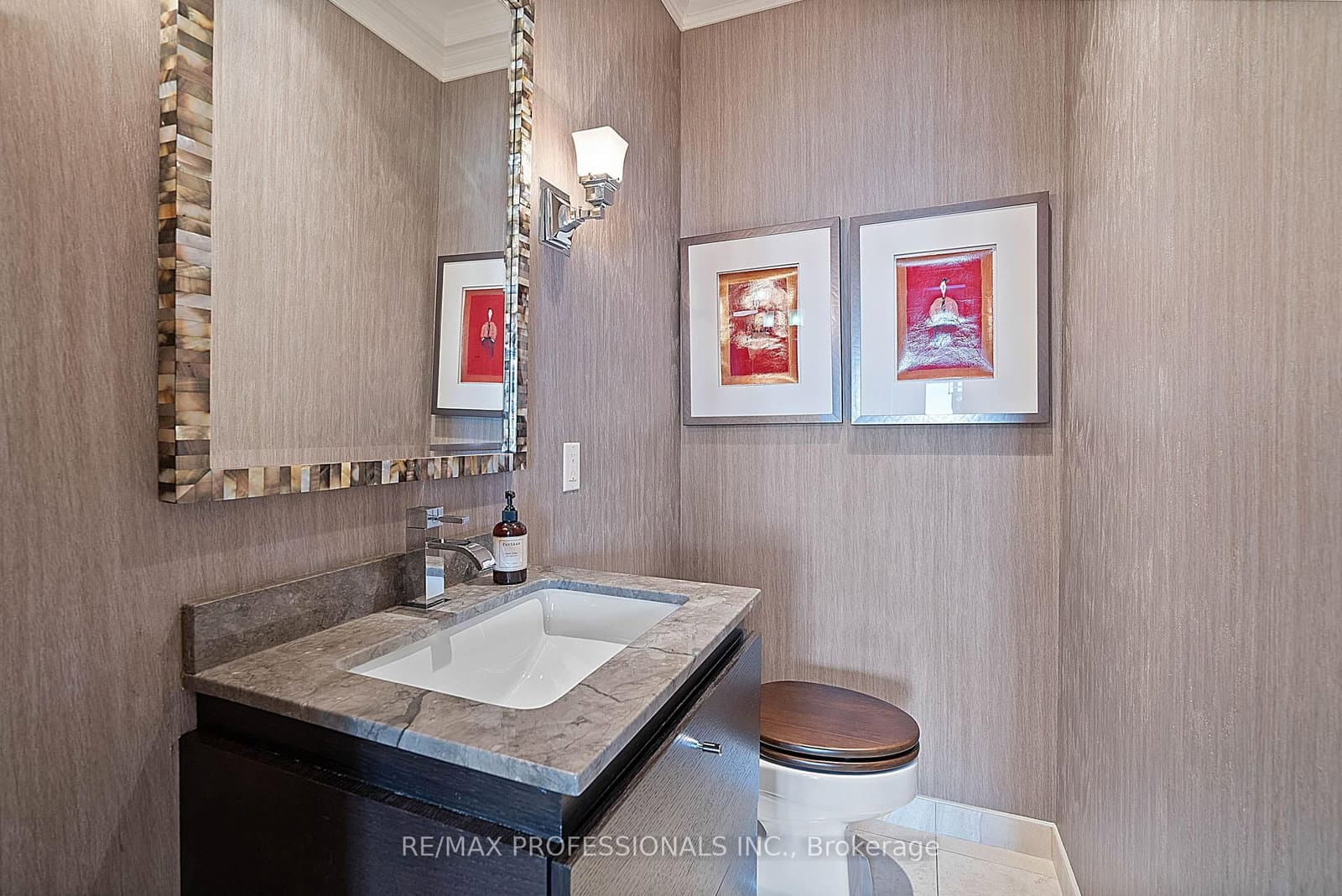 99 Avenue Road, Unit SUBPH3 thumbnail 44