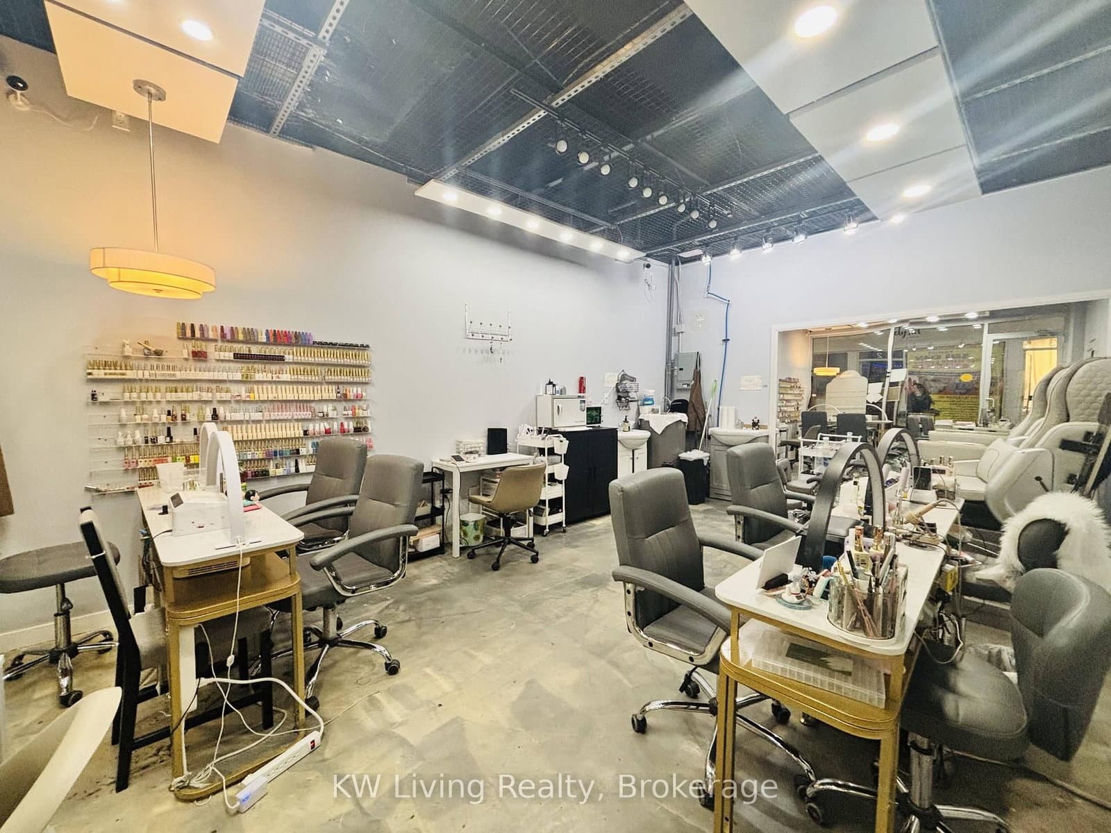 384 Yonge Street, Unit 74 and 75-Concourse P1 thumbnail 3