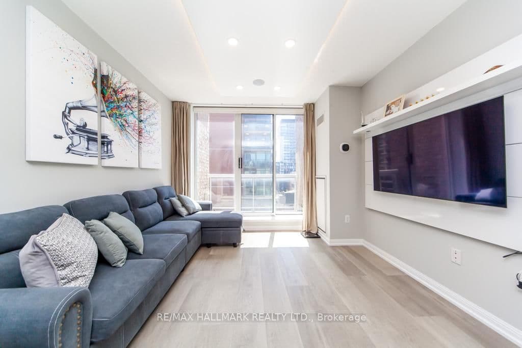 330 Adelaide Street E, Unit 1103 thumbnail 12