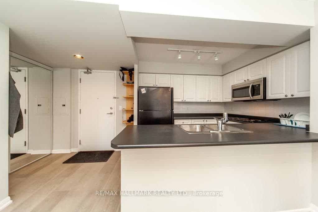 330 Adelaide Street E, Unit 1103 thumbnail 18