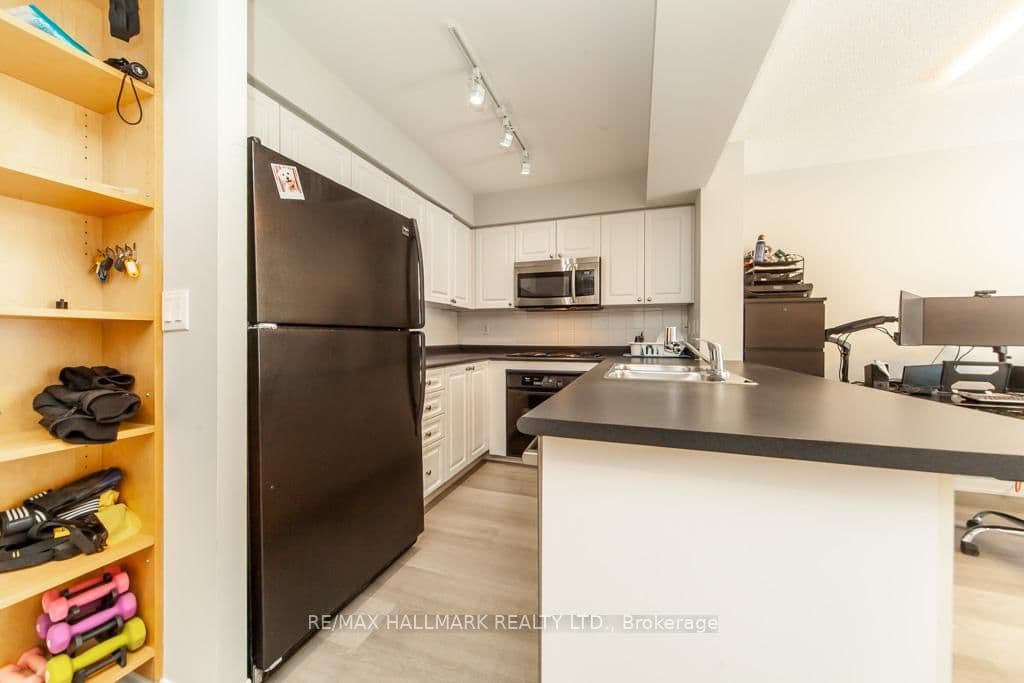330 Adelaide Street E, Unit 1103 thumbnail 20