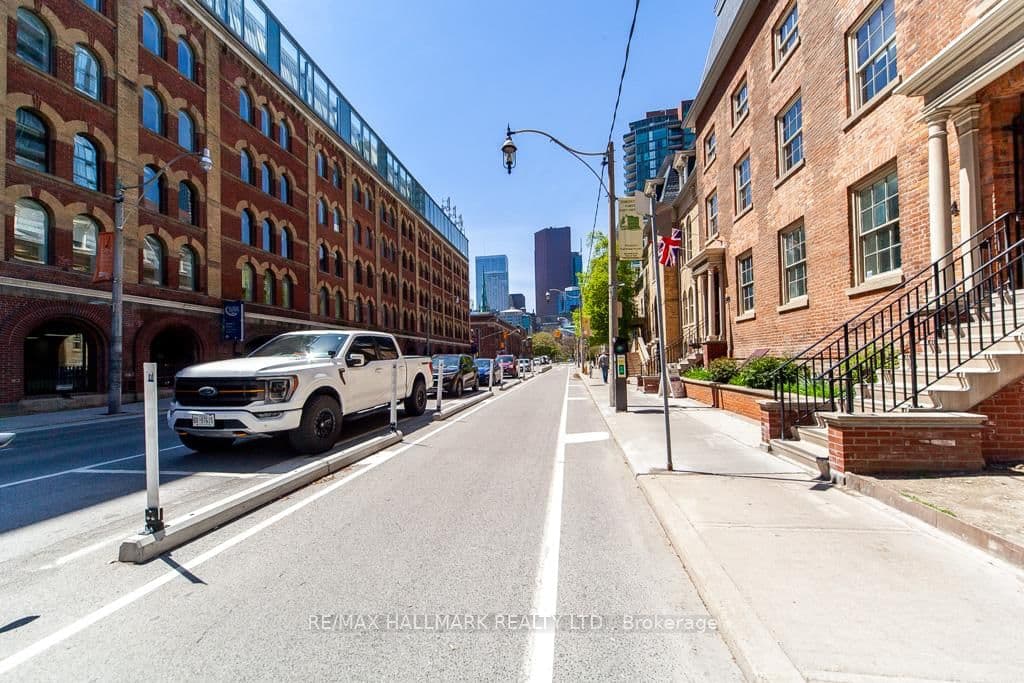330 Adelaide Street E, Unit 1103 thumbnail 39