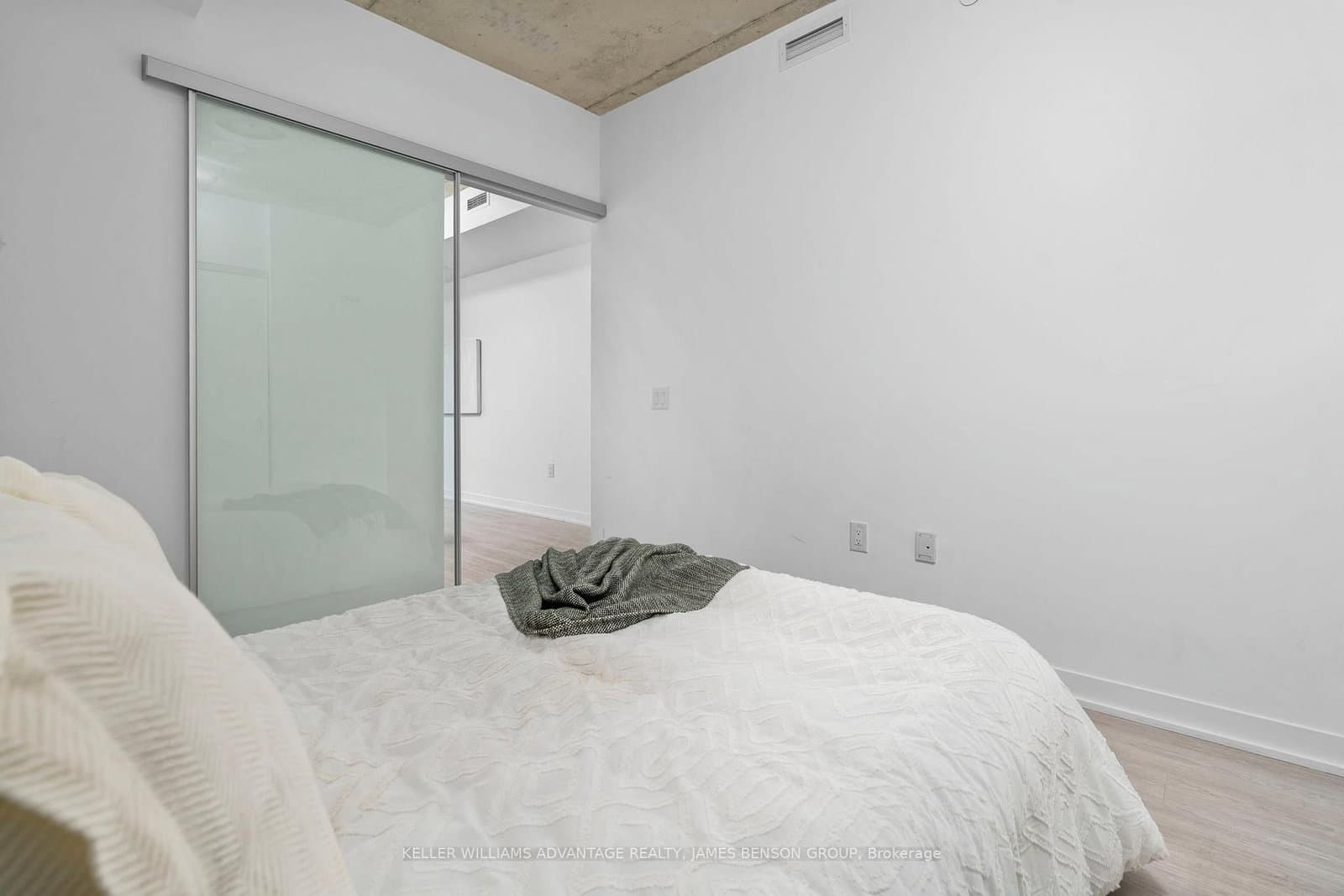 195 McCaul Street, Unit 301 thumbnail 13