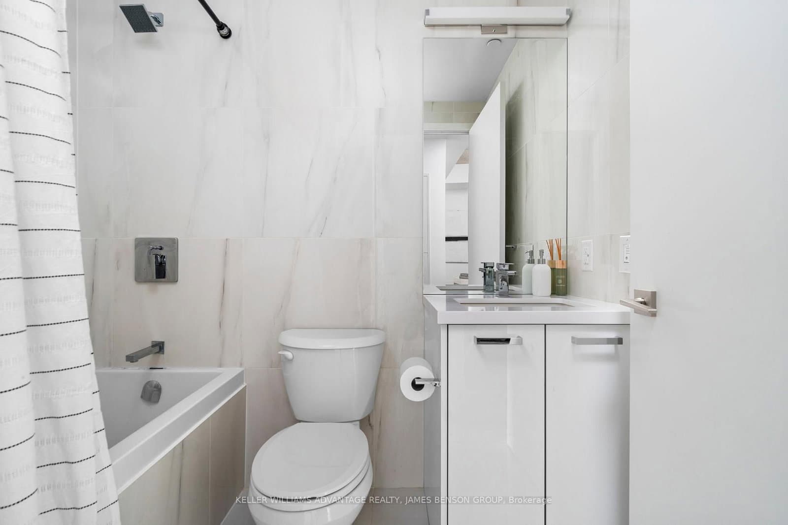 195 McCaul Street, Unit 301 thumbnail 7