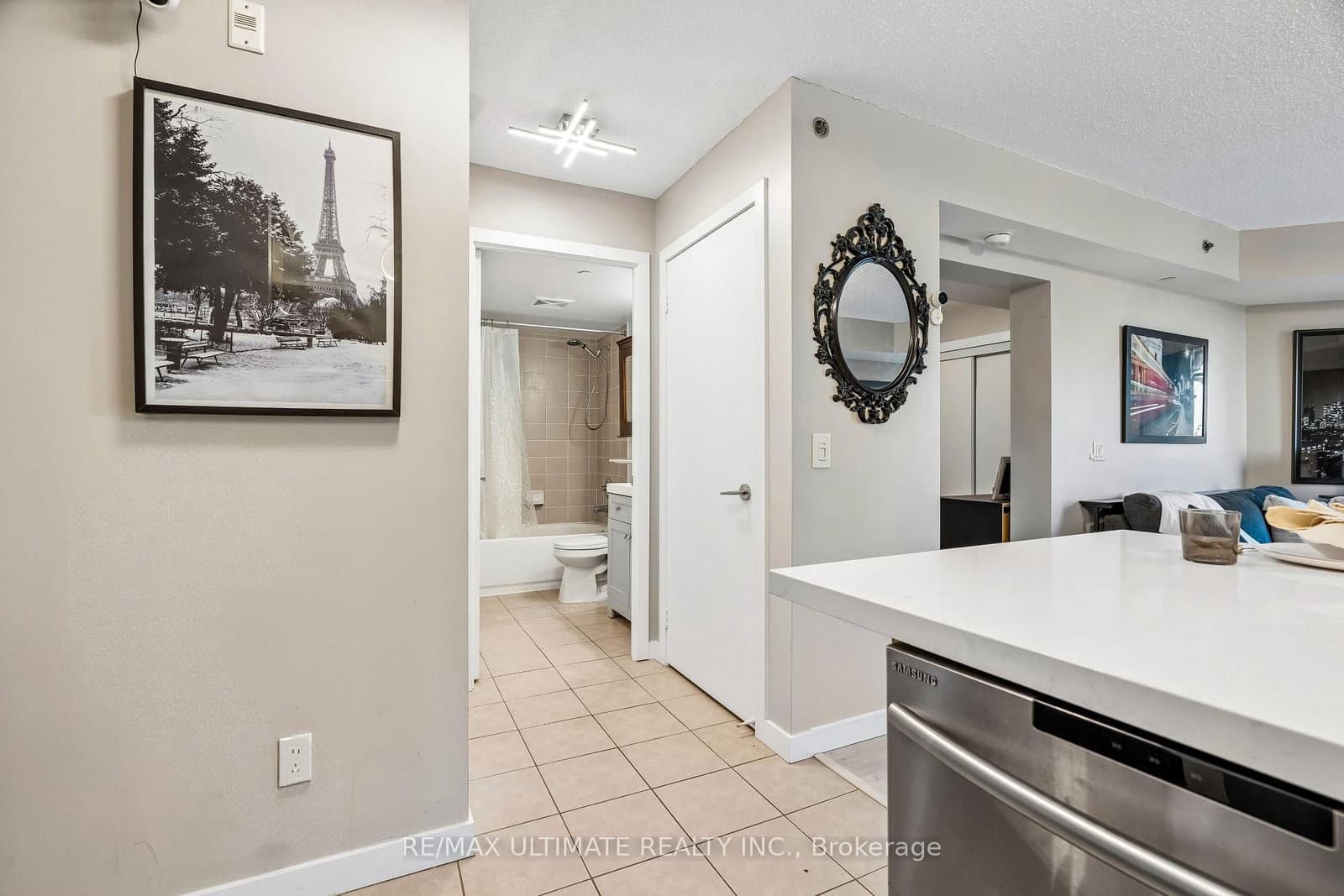 35 Saranac Boulevard, Unit 308 thumbnail 3