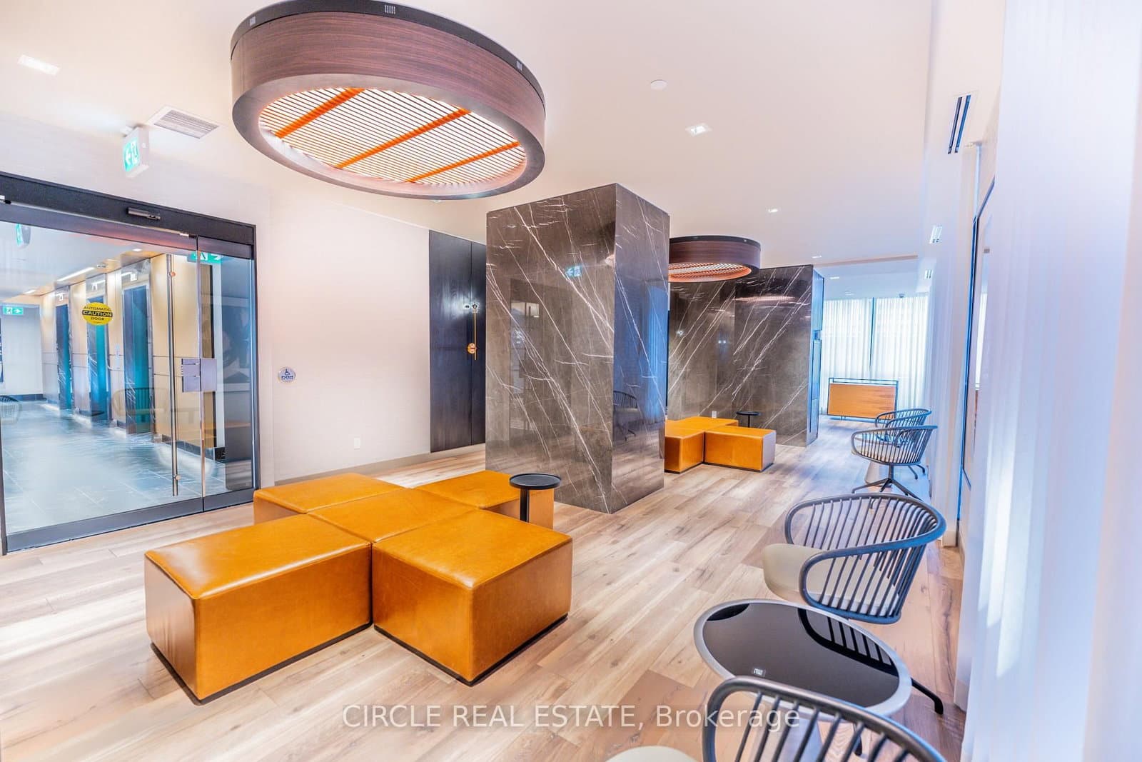 327 King Street W, Unit 2705 thumbnail 22