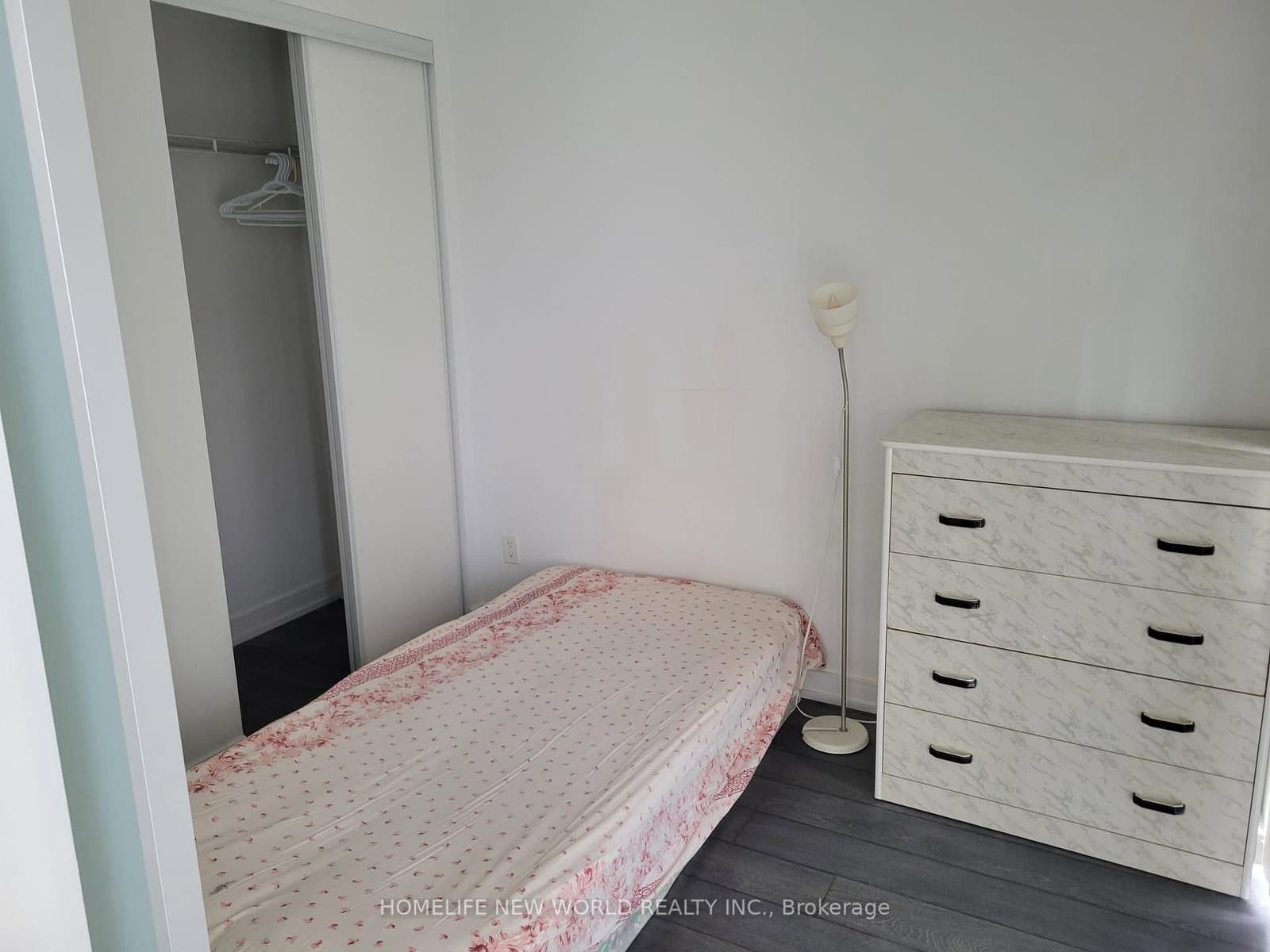 28 Wellesley Street E, Unit 507 thumbnail 15