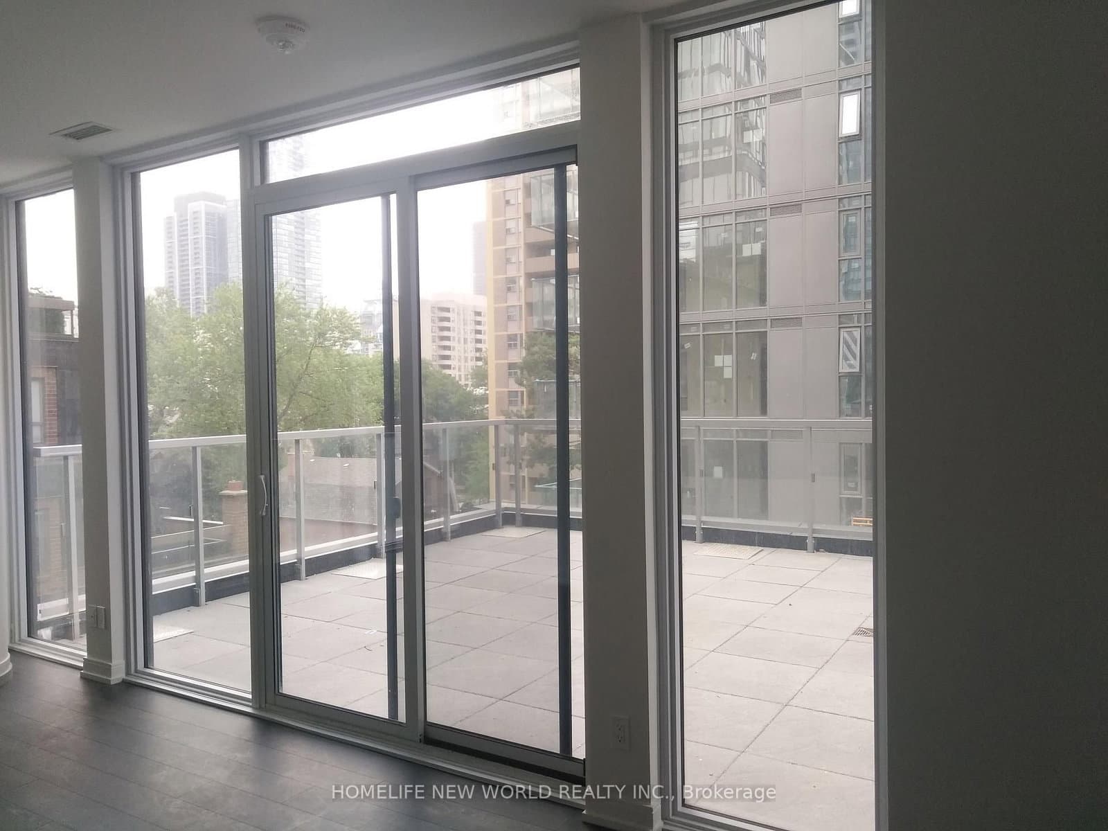 28 Wellesley Street E, Unit 507 thumbnail 17