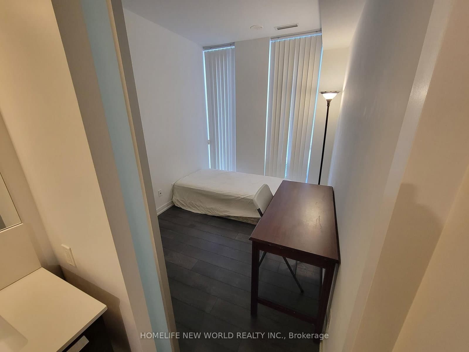 28 Wellesley Street E, Unit 507 thumbnail 5