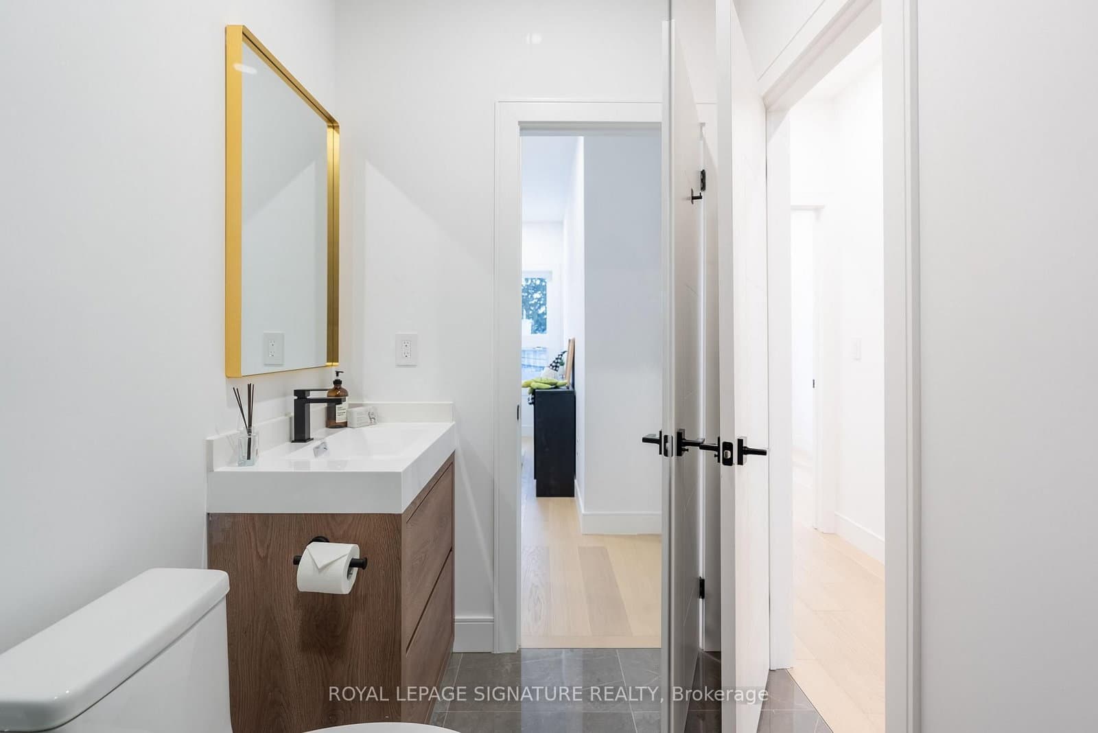 90 Johnston Avenue thumbnail 28