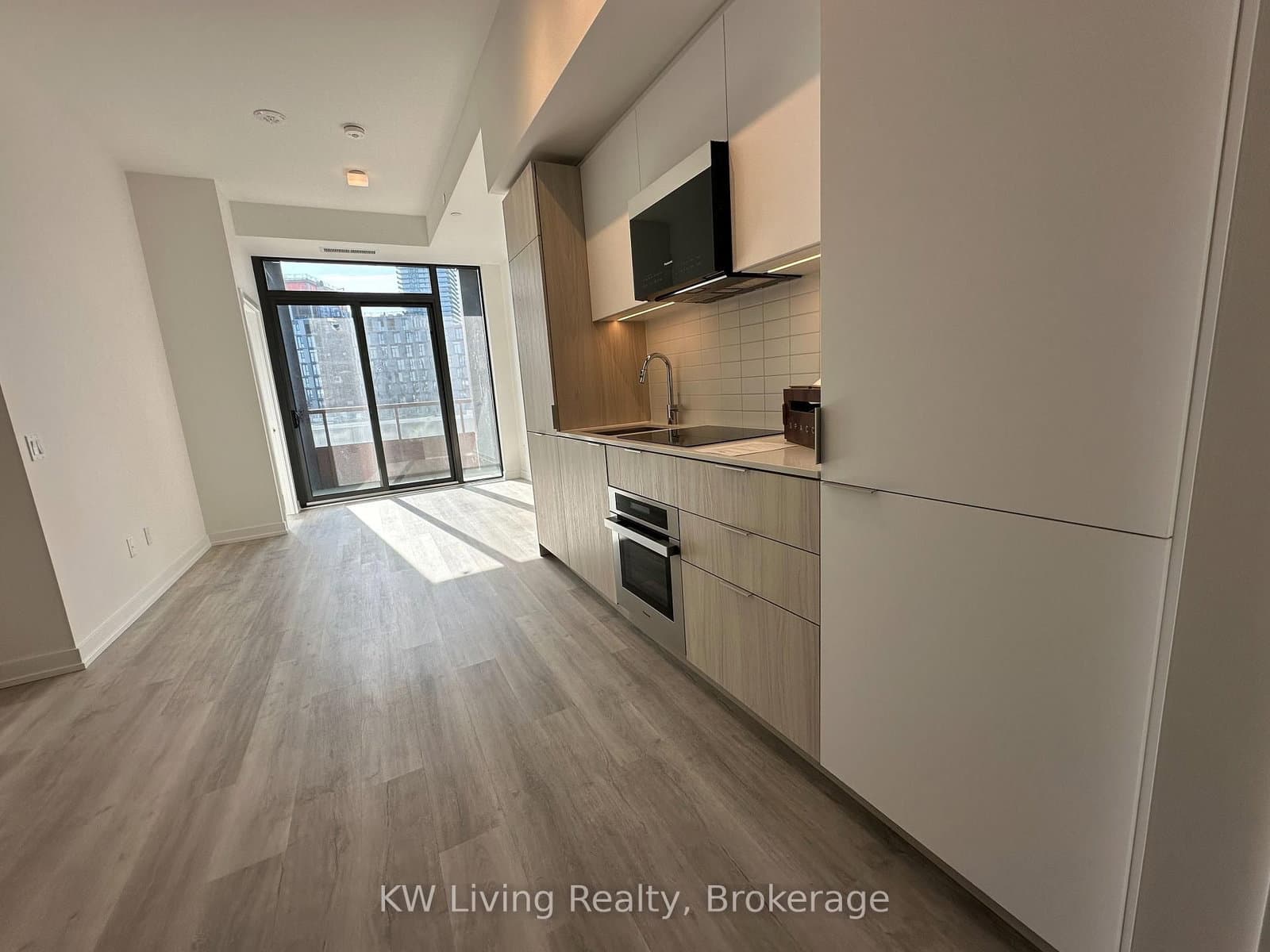 28 Eastern Avenue, Unit 616 thumbnail 3