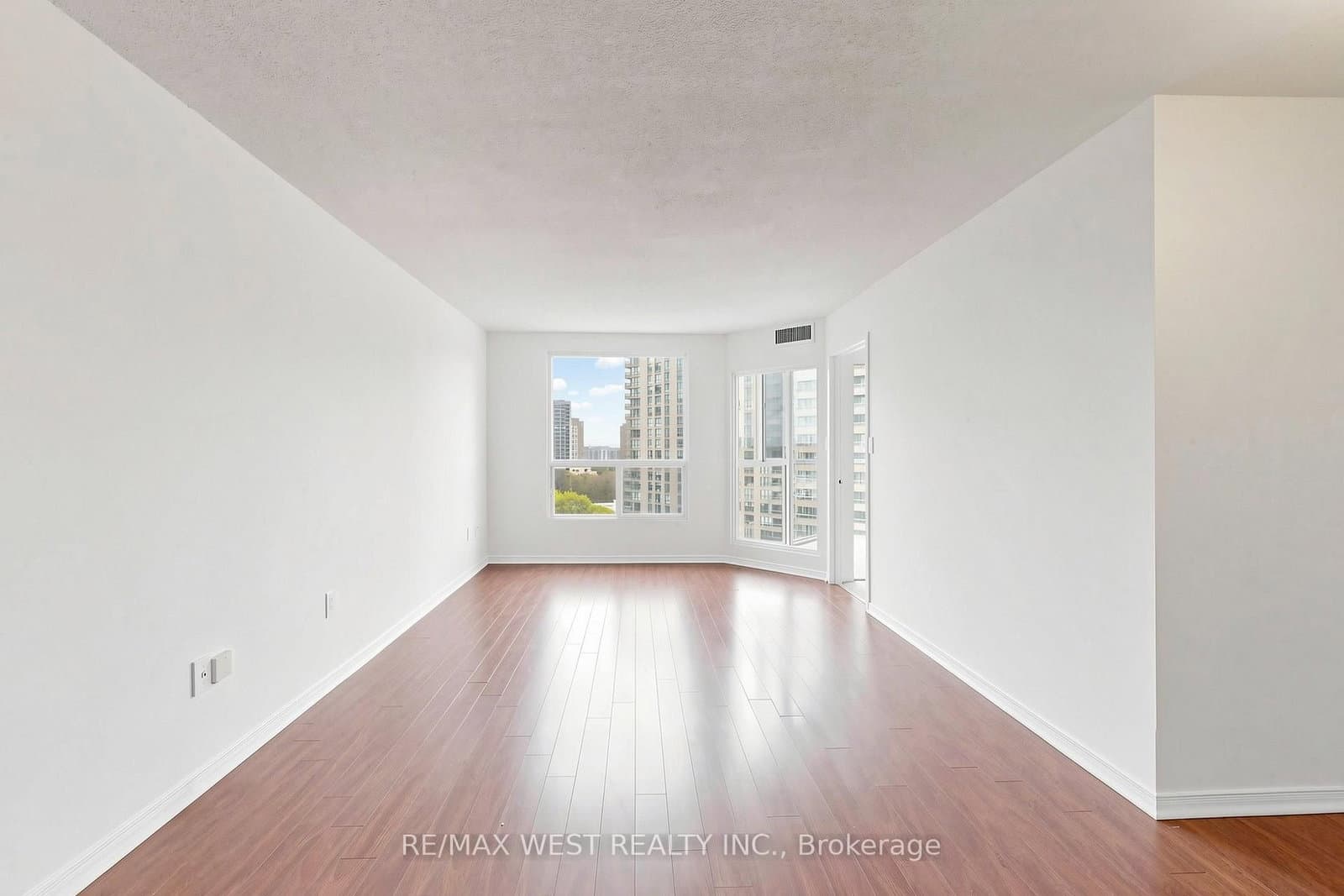 5 Concorde Place, Unit 1302 thumbnail 14