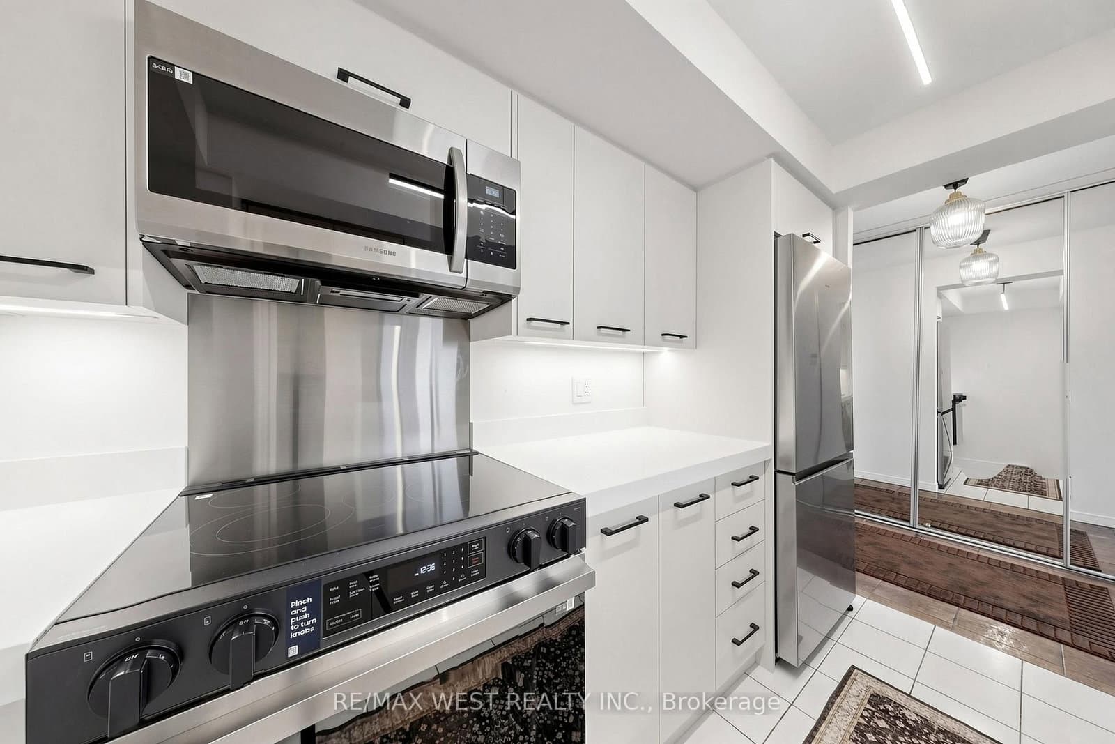 5 Concorde Place, Unit 1302 thumbnail 19