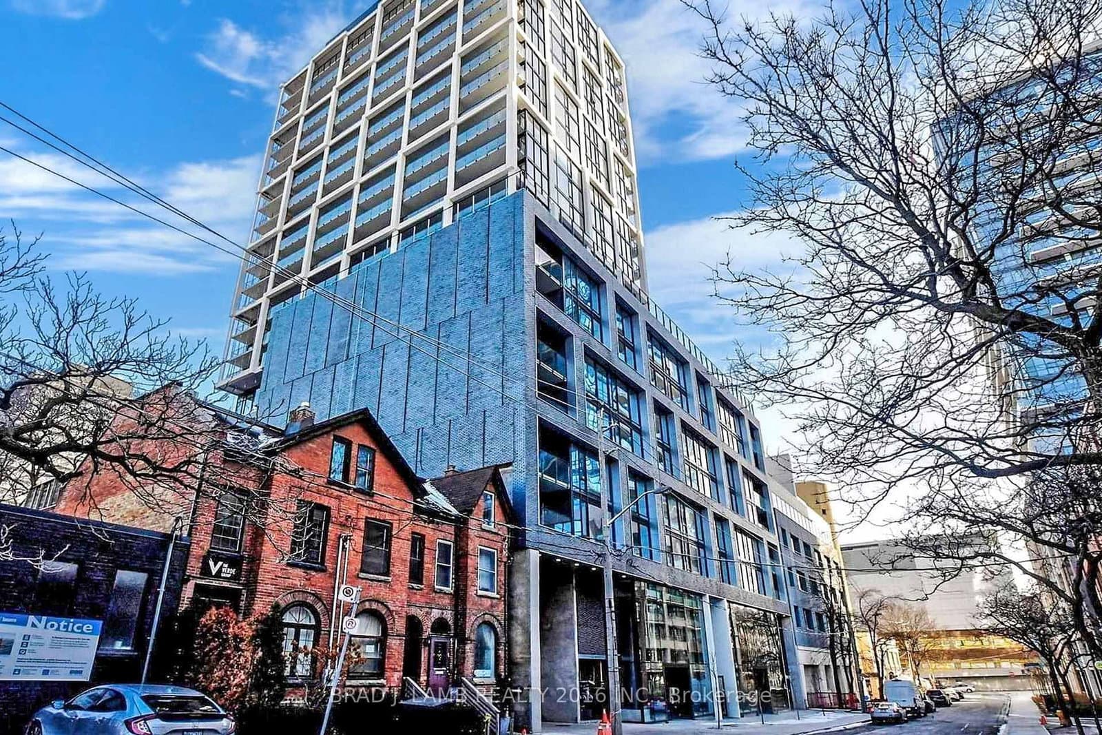 #521 - 55 Ontario Street