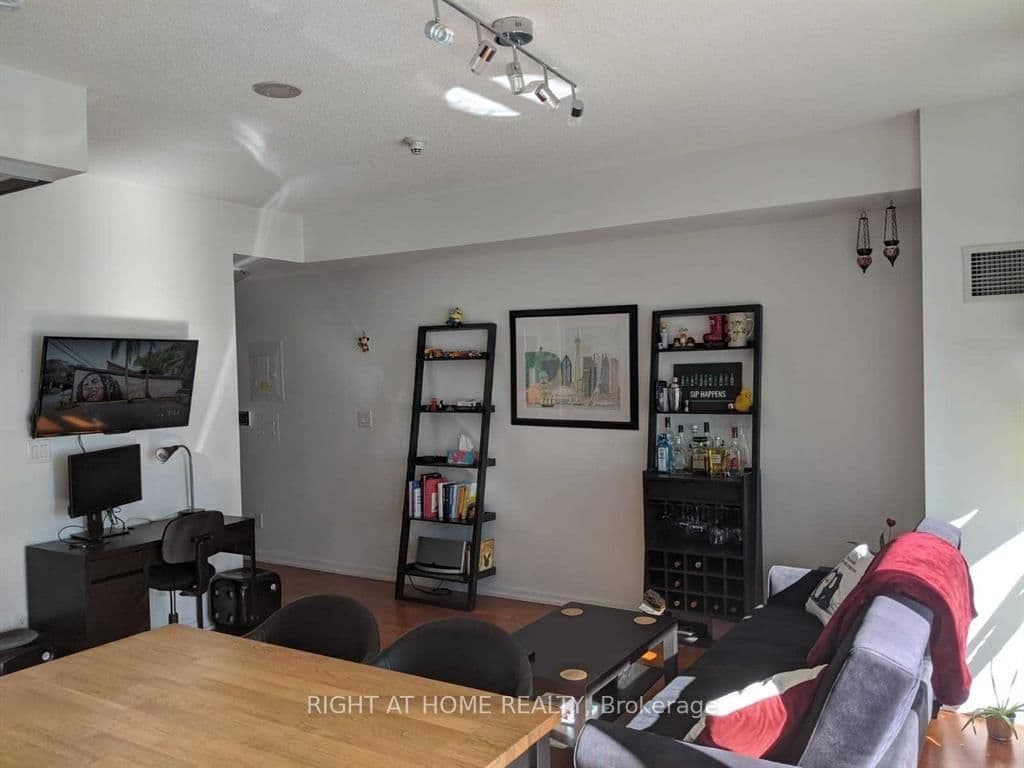 55 Bremner Boulevard, Unit 3411 thumbnail 3