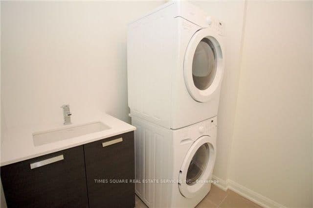 11 Bogert Avenue, Unit 3305 thumbnail 7