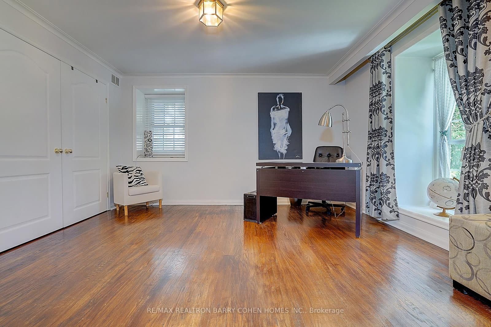321 Lawrence Avenue E thumbnail 33