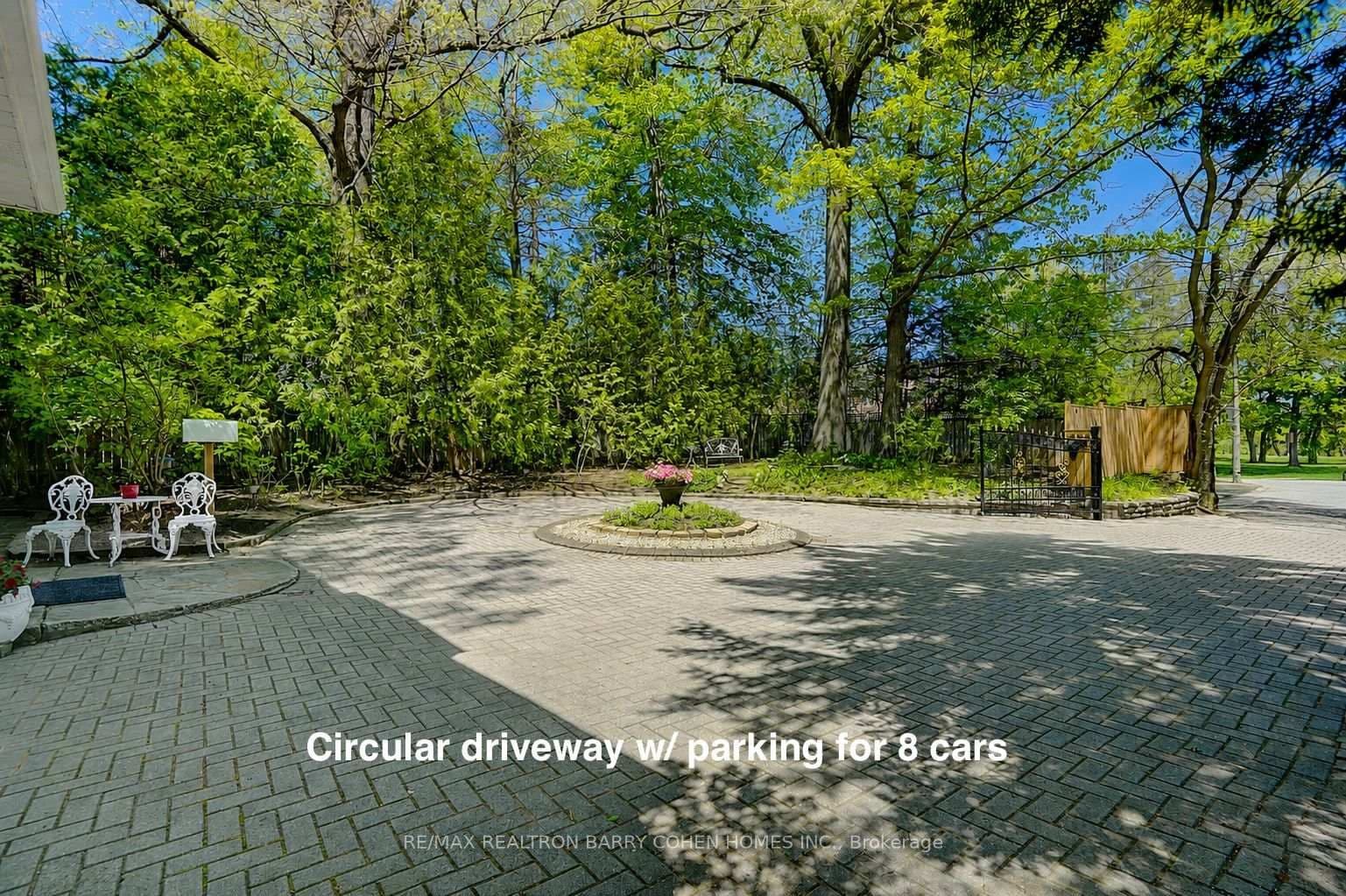 321 Lawrence Avenue E thumbnail 6