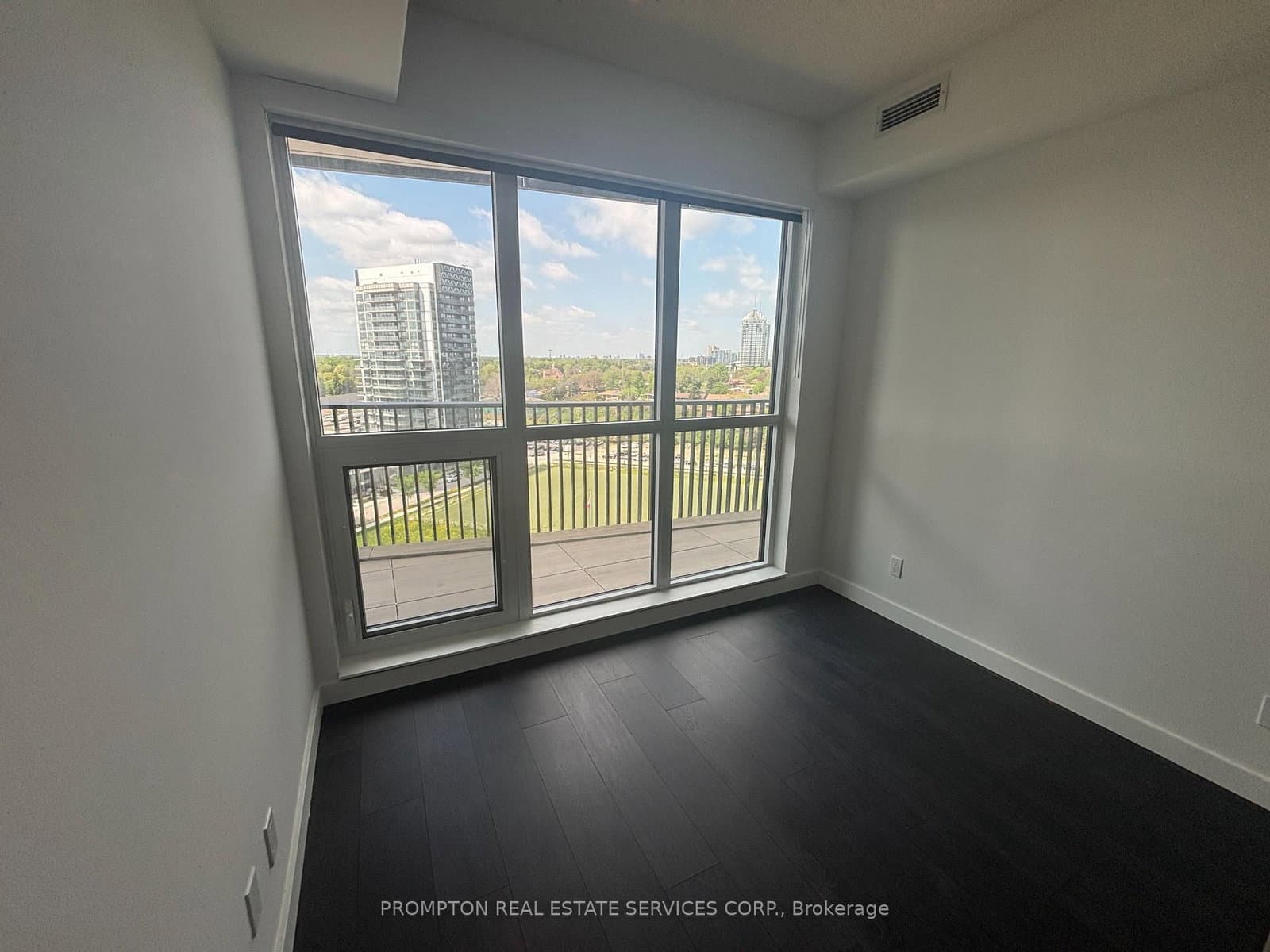 18 Esther Shiner Boulevard, Unit 1516 thumbnail 12
