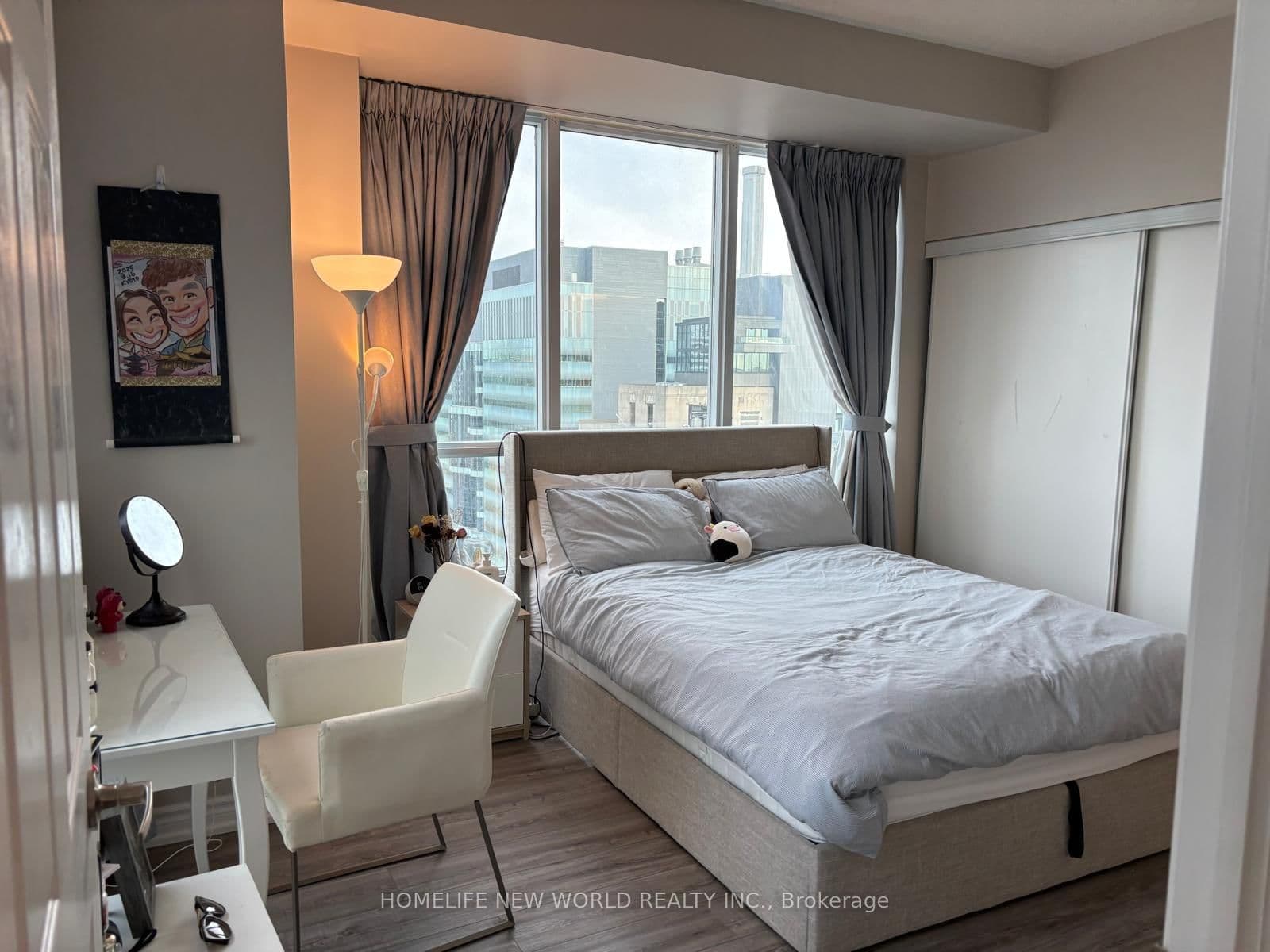 761 Bay Street, Unit 3305 thumbnail 11