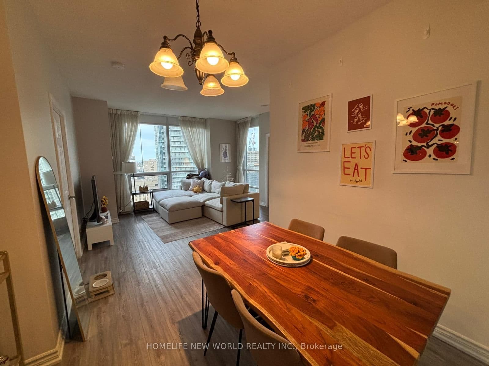 761 Bay Street, Unit 3305 thumbnail 4