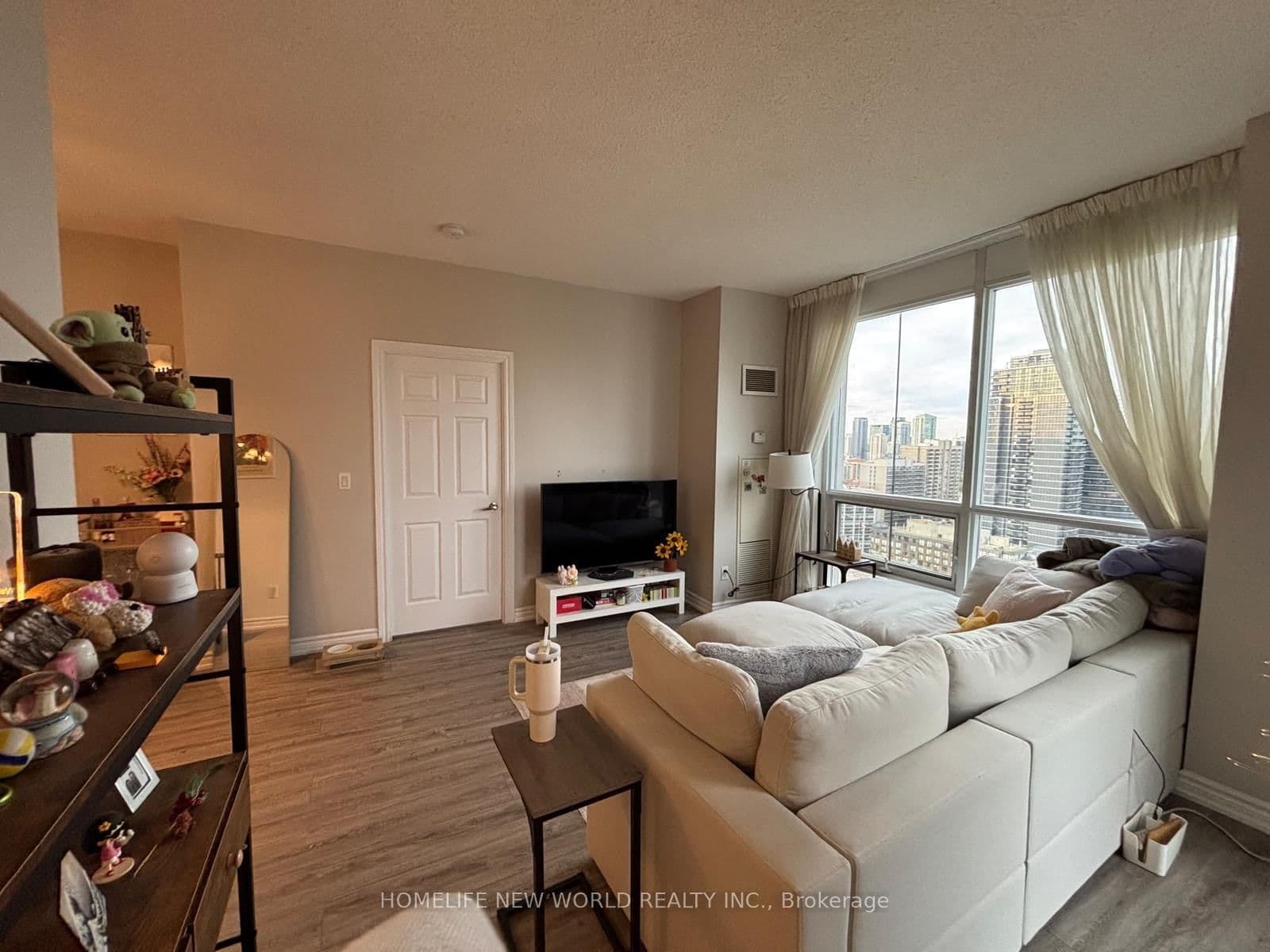 761 Bay Street, Unit 3305 thumbnail 5