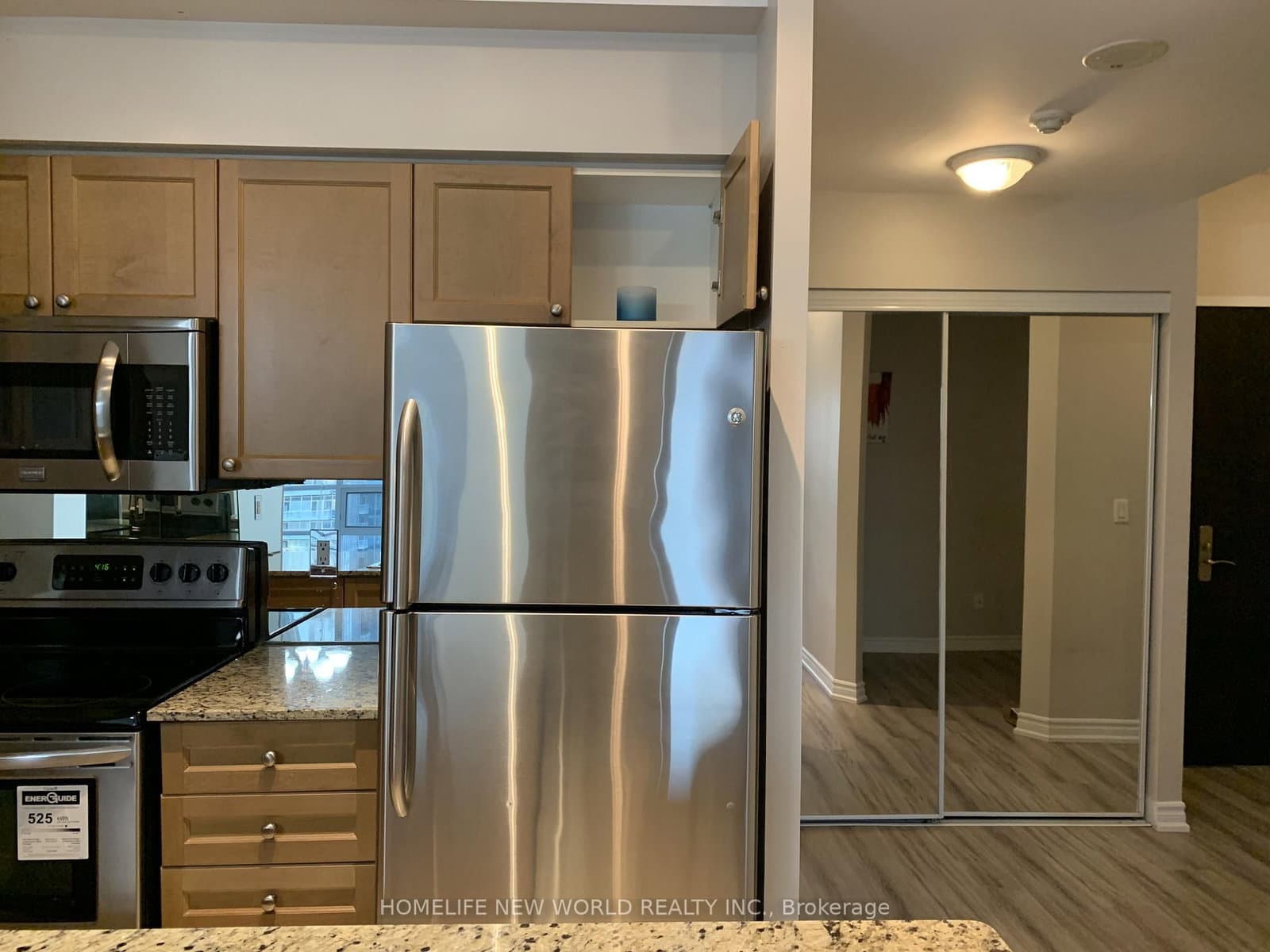 761 Bay Street, Unit 3305 thumbnail 9