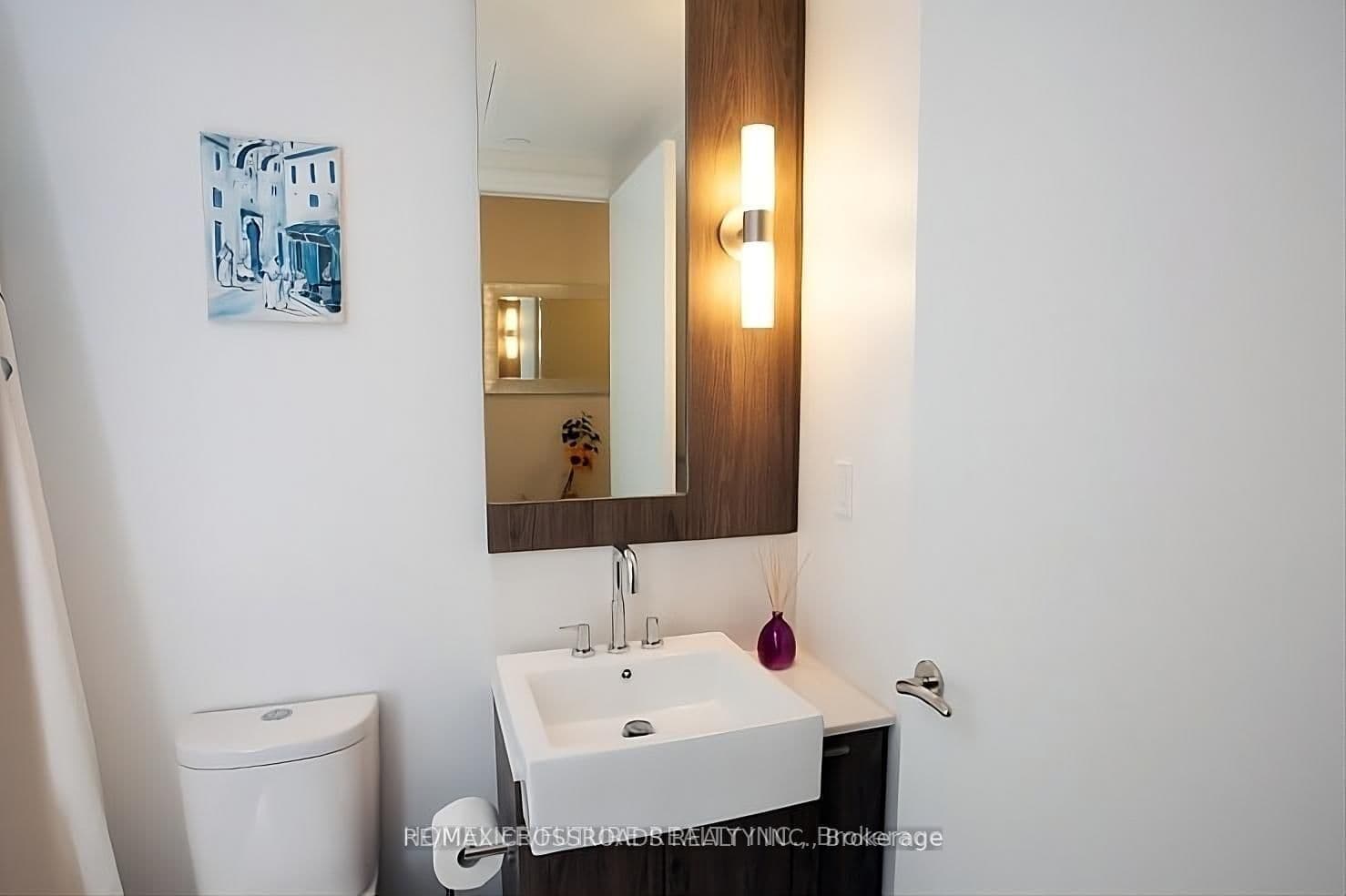 88 Blue Jays Way, Unit 1308 thumbnail 8